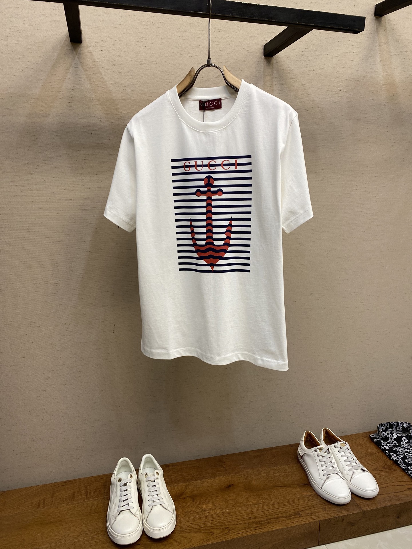 NO:514062,Gucci, [Replica]/Gucci Nautical Series Anchor Printed Cotton Half-Sleeve T-shirt It is recommended to dry cleaning or wrap a laundry bag with cold water and machine washing alone!  Size S-XL, gucci, gucci, tees, t-shirt, alexander wang19860909Gucci,【复刻】/古驰 航海系列船锚印花棉质半袖T恤 建议干洗或包裹洗衣袋单独冷水快速机洗！ 尺码S-XL,,gucci,gucci,tees，t-shirt,alexander wang,Men's clothing
