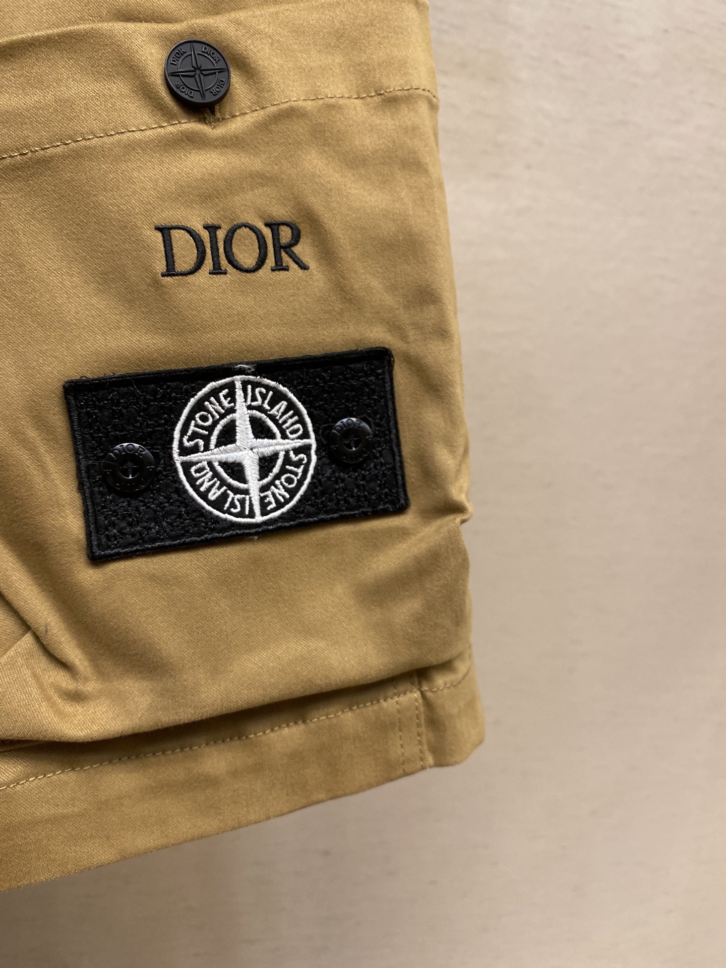 🌟🌟Dior、24ss新款短裤来自 DIOR AND STONE ISLAND 限定系列，突显联名系列标