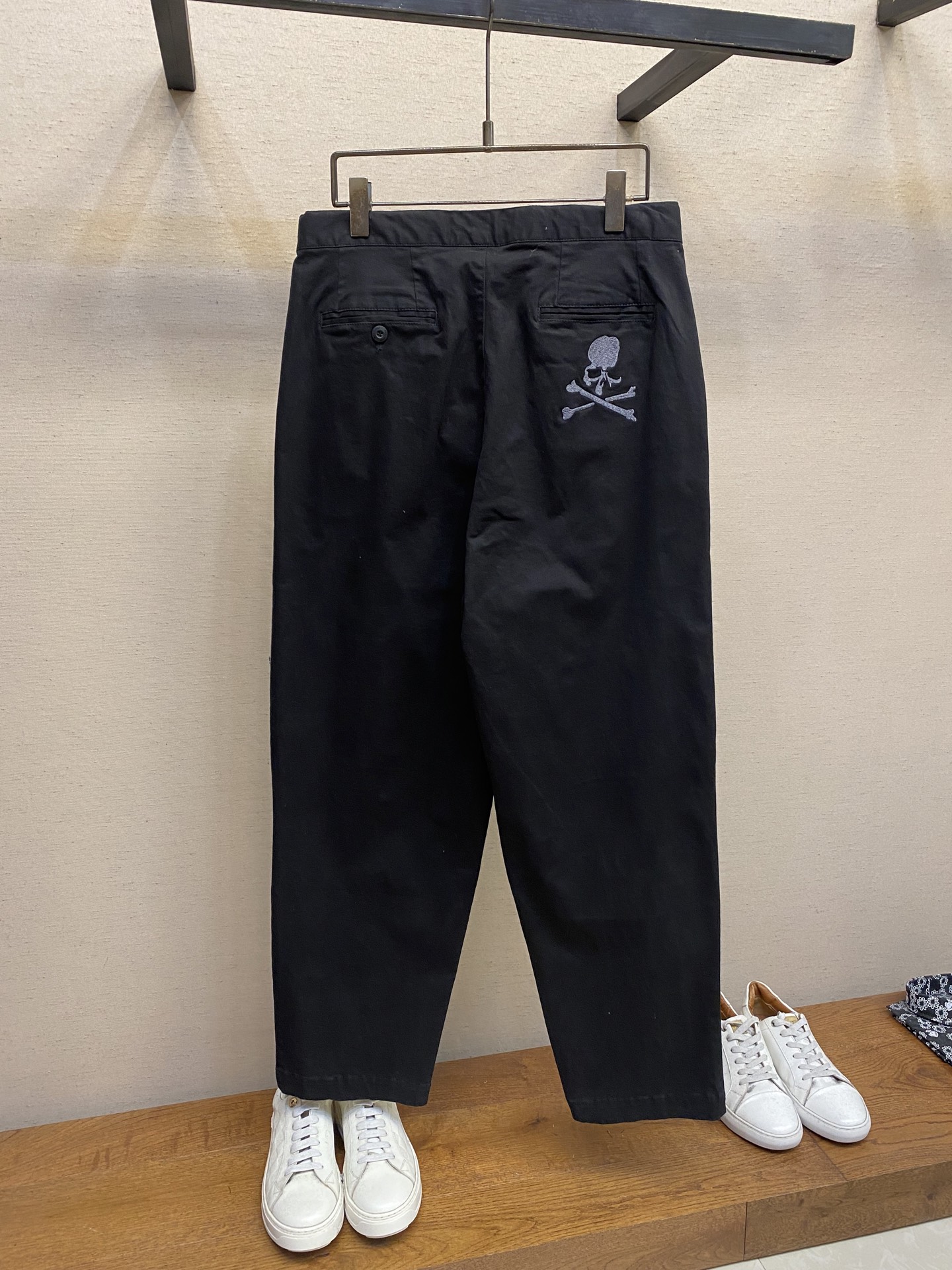 Fashionable Men’s Leisure Pants for Comfortable Exercise and Style - 图片 2