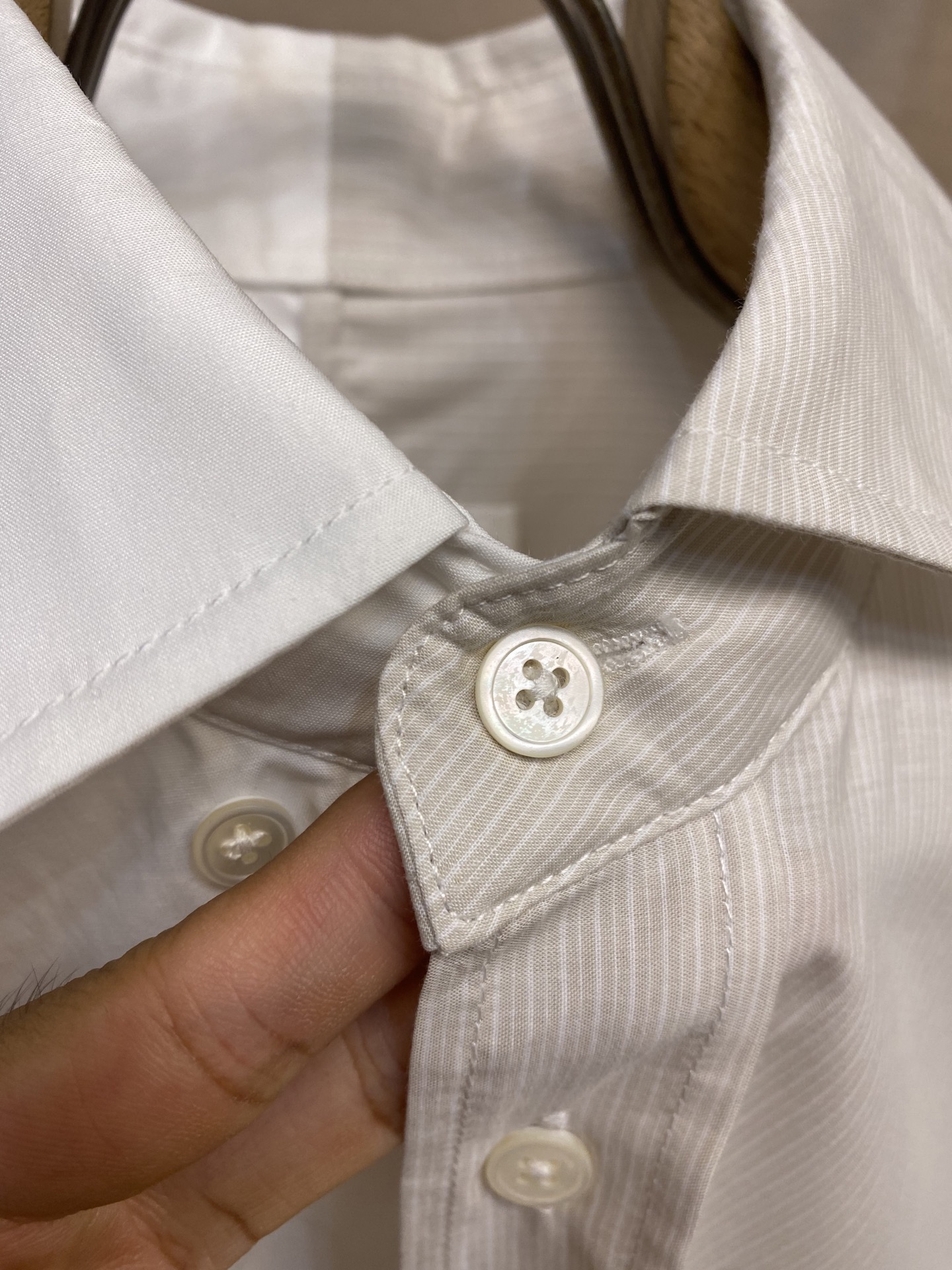 Maison Margiela Digital Print Color Shirt: Unique Handcrafted Design, Comfortable and Stylish, Available in Various Sizes - 图片 5