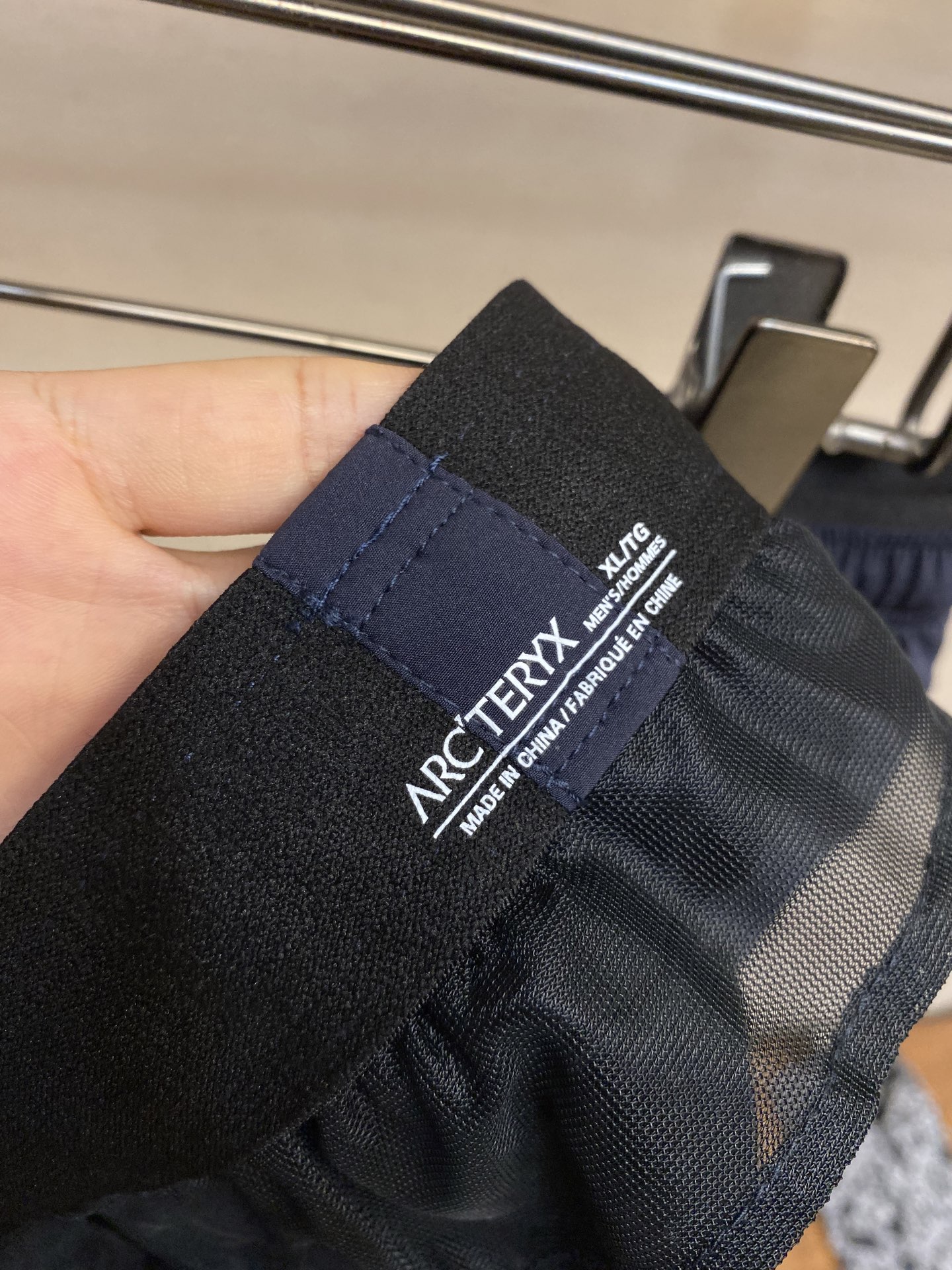 Arcteryx Incendo Shorts: Lightweight, High-Waisted, Versatile for Sports and Leisure, Various Sizes - 图片 3