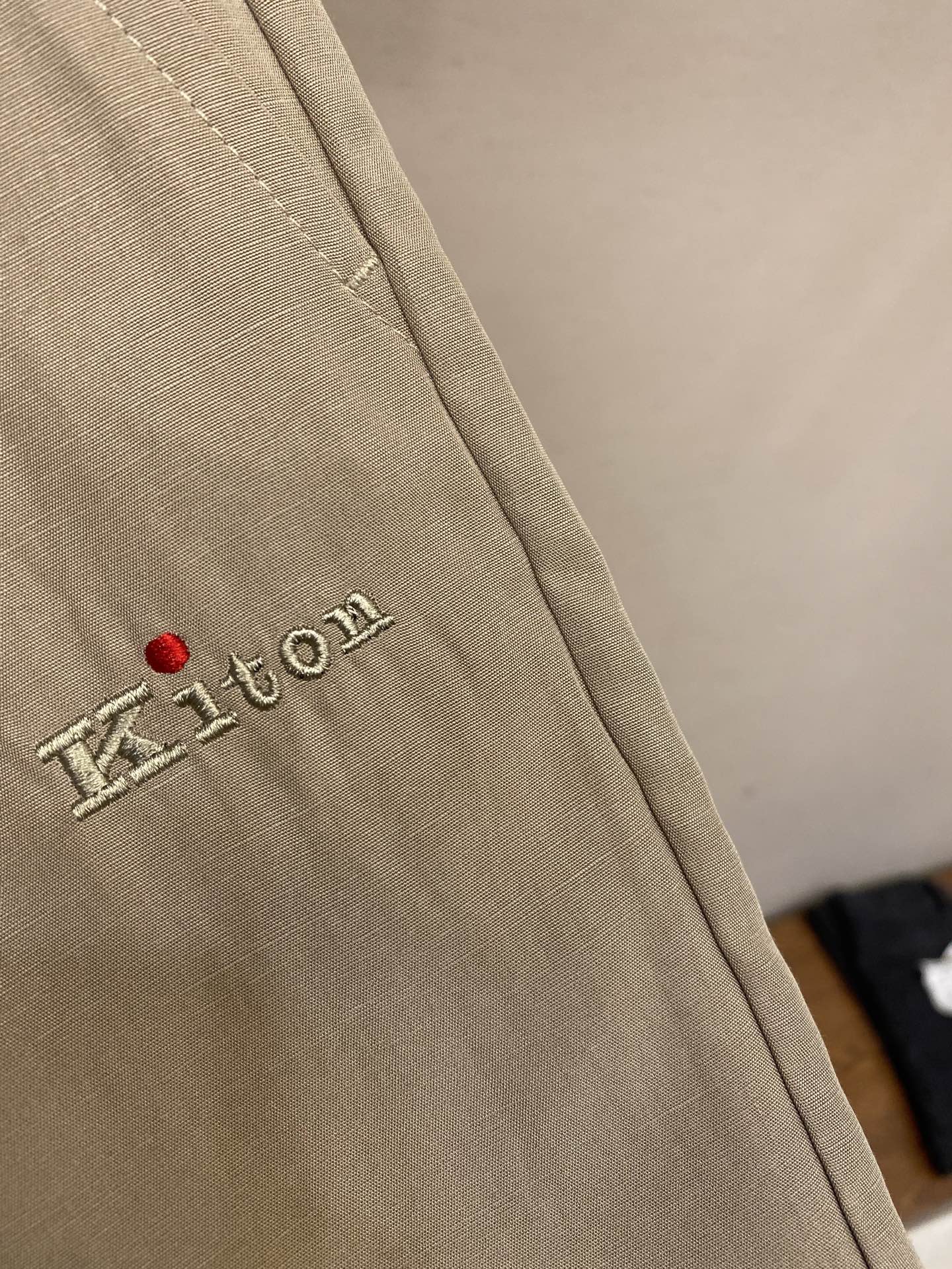 Kiton Men’s Knitted Silk-Linen Shorts: Premium Craftsmanship, Comfort, and Style - 图片 7