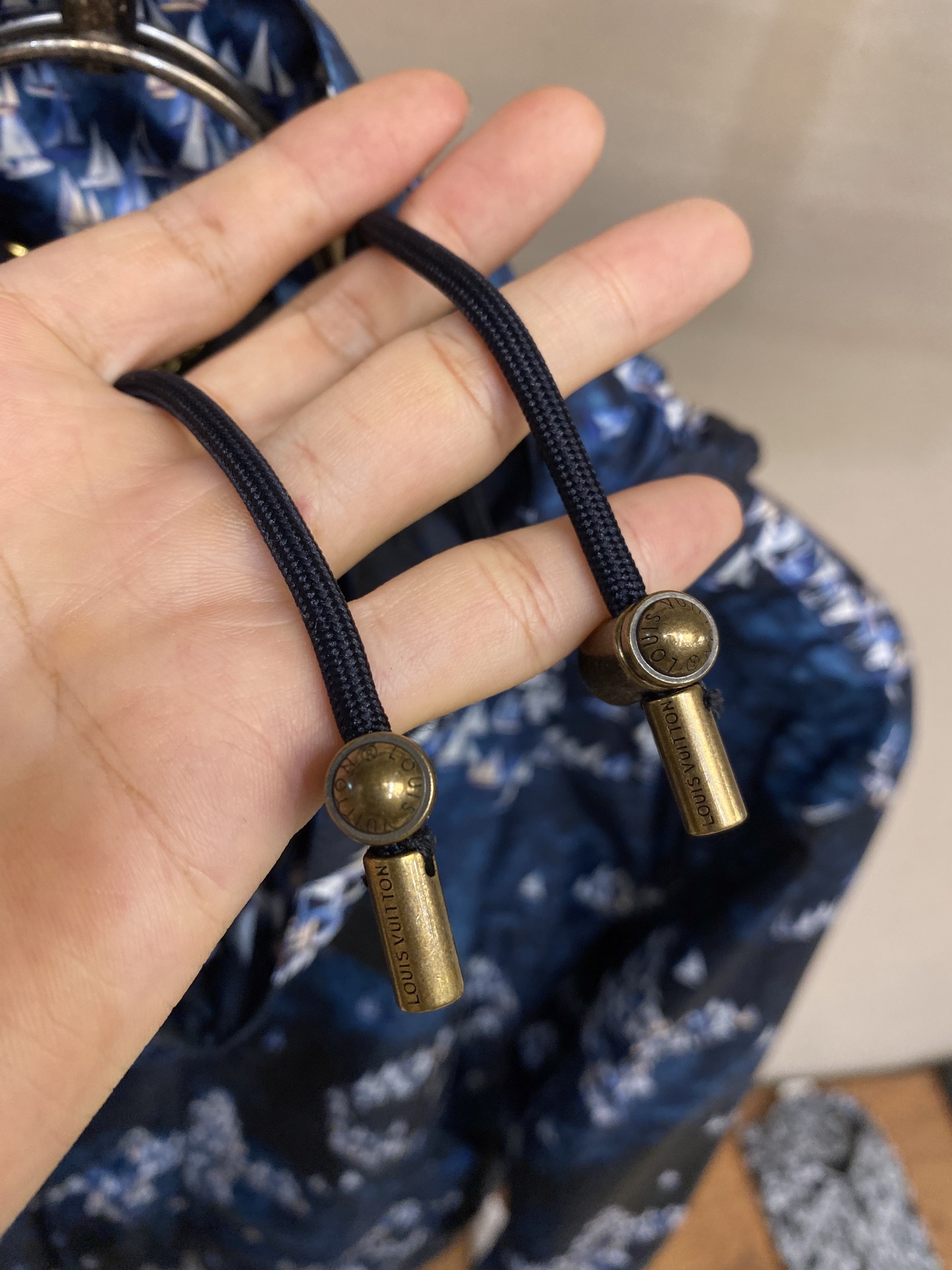 🌟🌟【复刻】1V ，路易家 本款防风夹克取材轻盈科技面料，以 Monogram Regatta 图案描摹