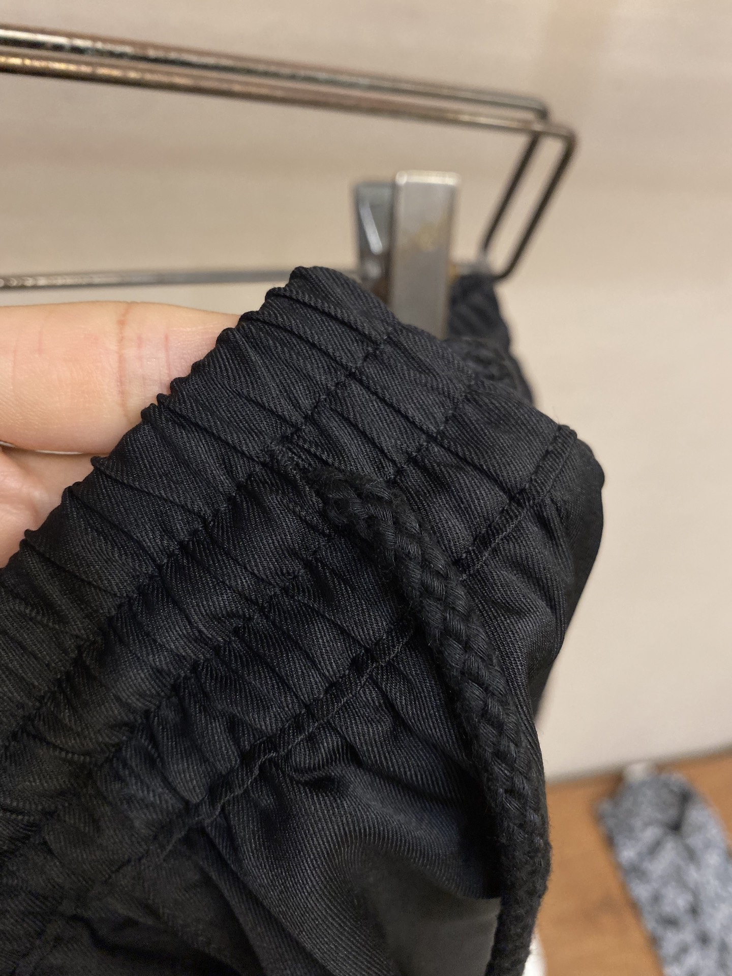 P572 Men’s Leisure Shorts: Fashionable & Functional for Sports and Leisure, Sizes S-XL - 图片 3