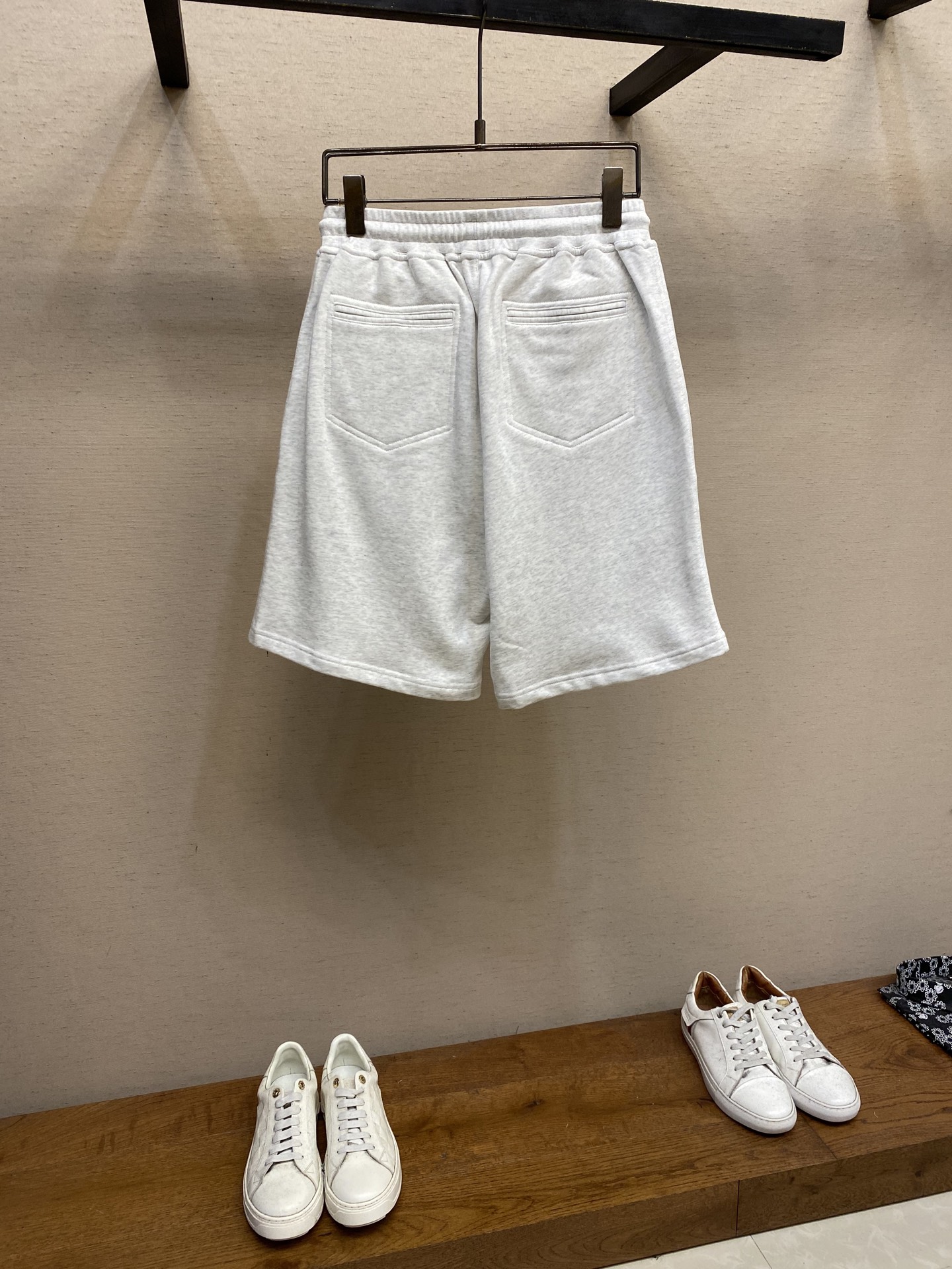 Latest Version Men’s Leisure Shorts: Fashionable and Functional for Exercise and Leisure. - 图片 2