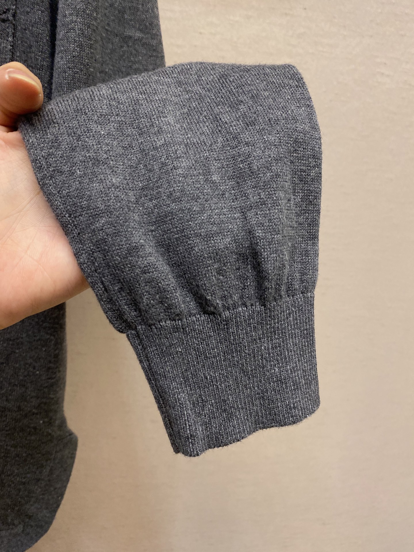 High-Quality P650 Long-Sleeved Knitting with Custom Logo and Trademark, Size S-XL - 图片 7