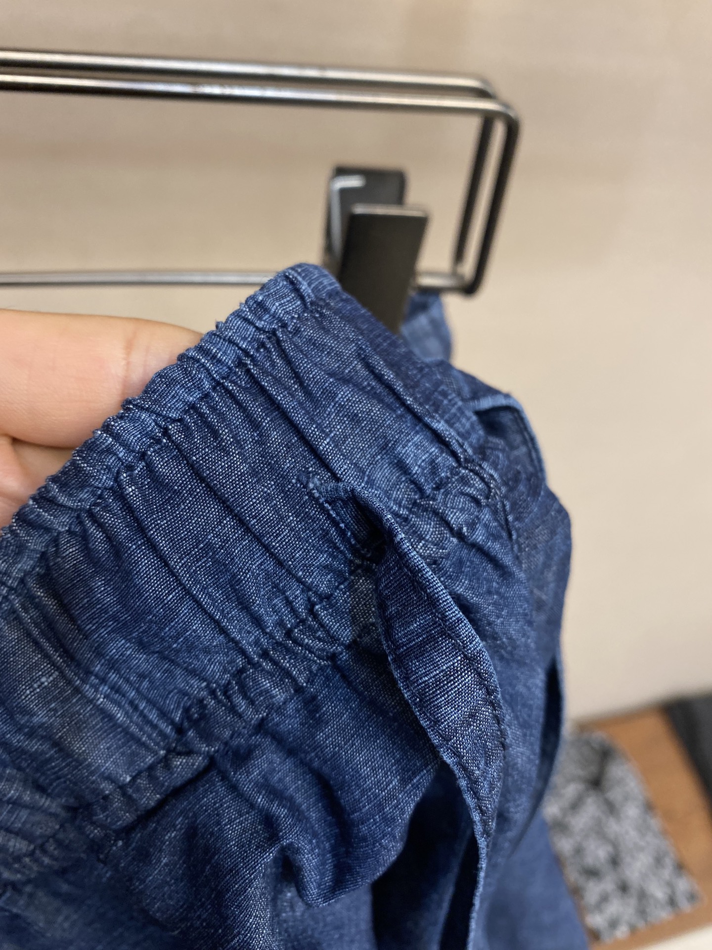 Loewe Blue Cowboy Shorts: Lightweight, Stylish, and Easy Care Instructions - 图片 4