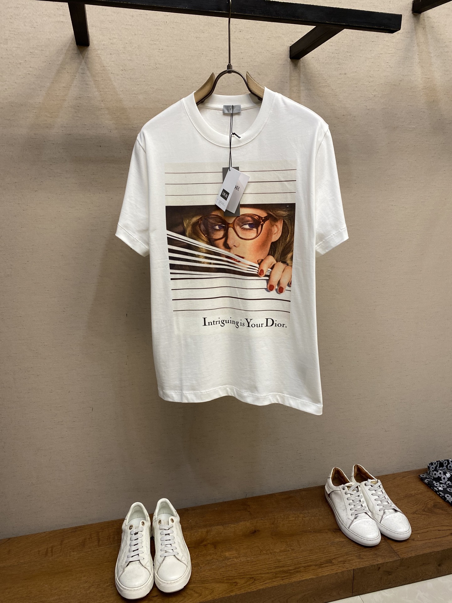 2025 Dior Men’s Autumn T-shirt with 1980s Aesthetic Style in Cotton-Lined Fabric