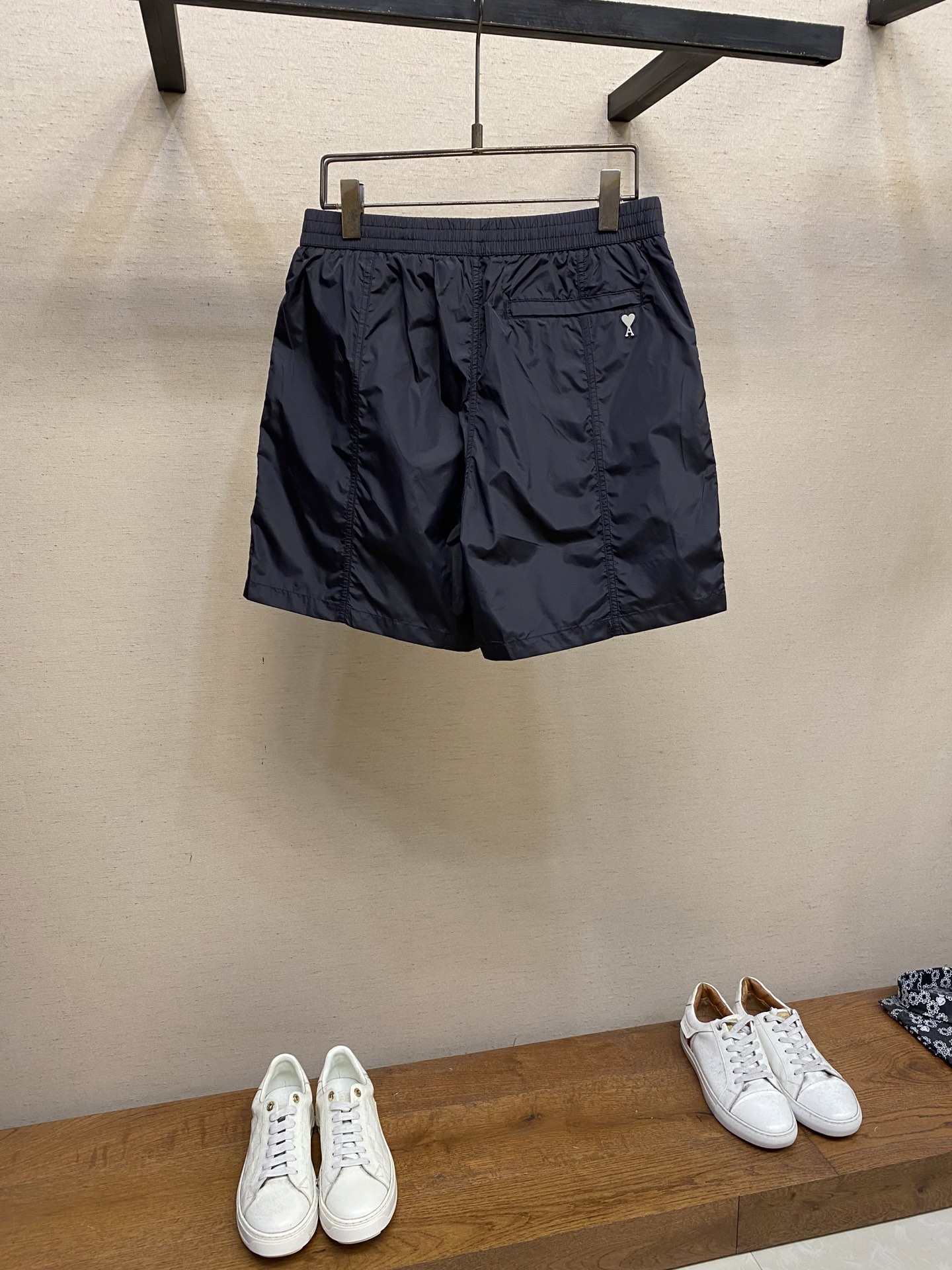 “Summer Beach Tour Shorts: Recreational, Classic Bangs, Polyester Fibres, Various Sizes Available” - 图片 2