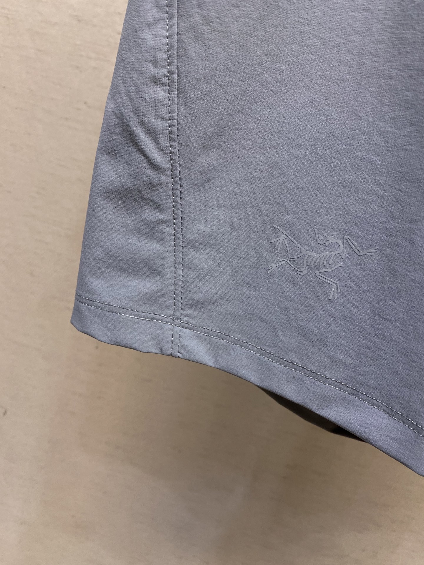 Arcteryx Men’s Sports Shorts with High Waist and Clear Upper Body Fit - 图片 7