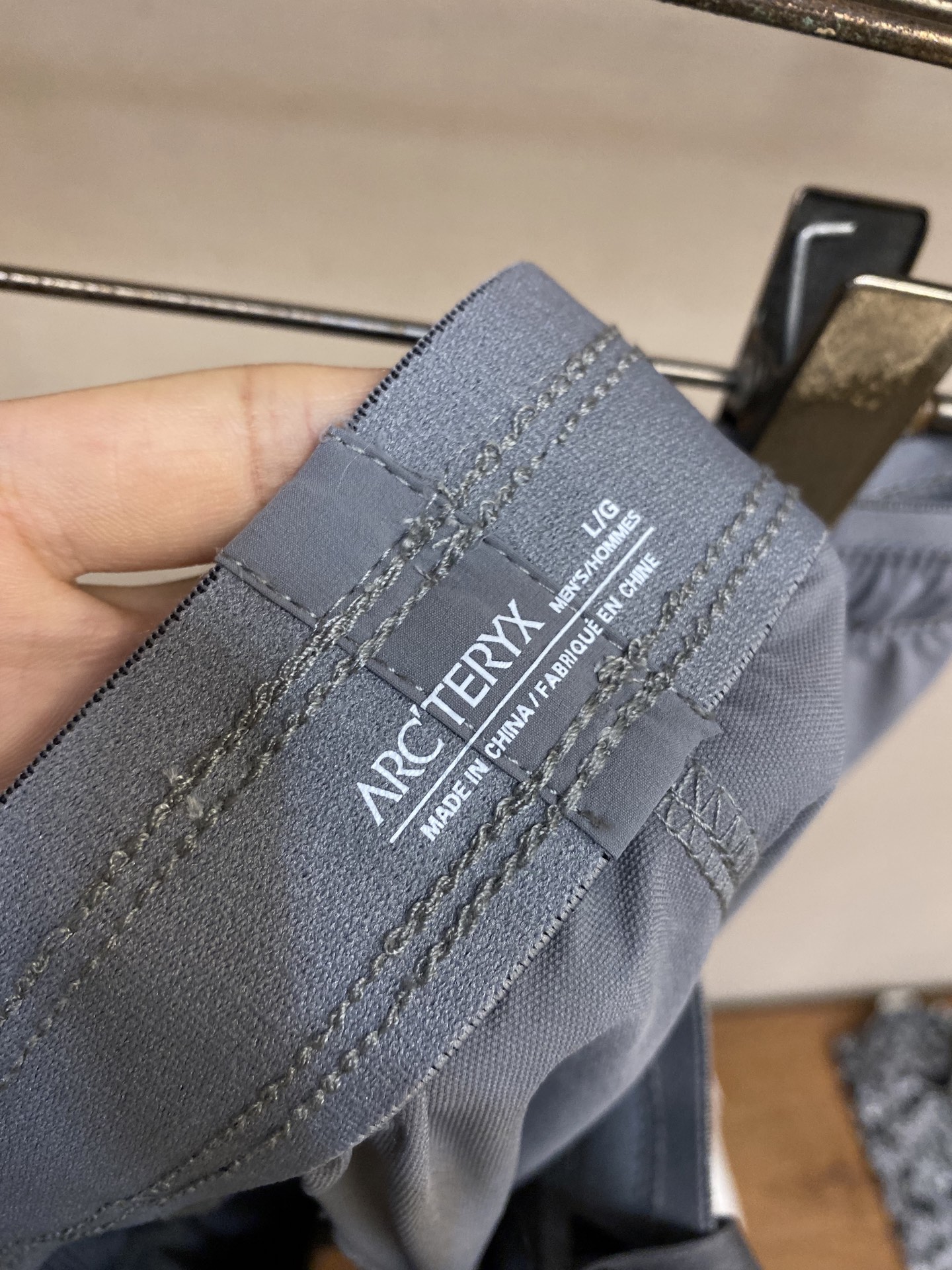 Arcteryx Men’s Sports Shorts with High Waist and Clear Upper Body Fit - 图片 4