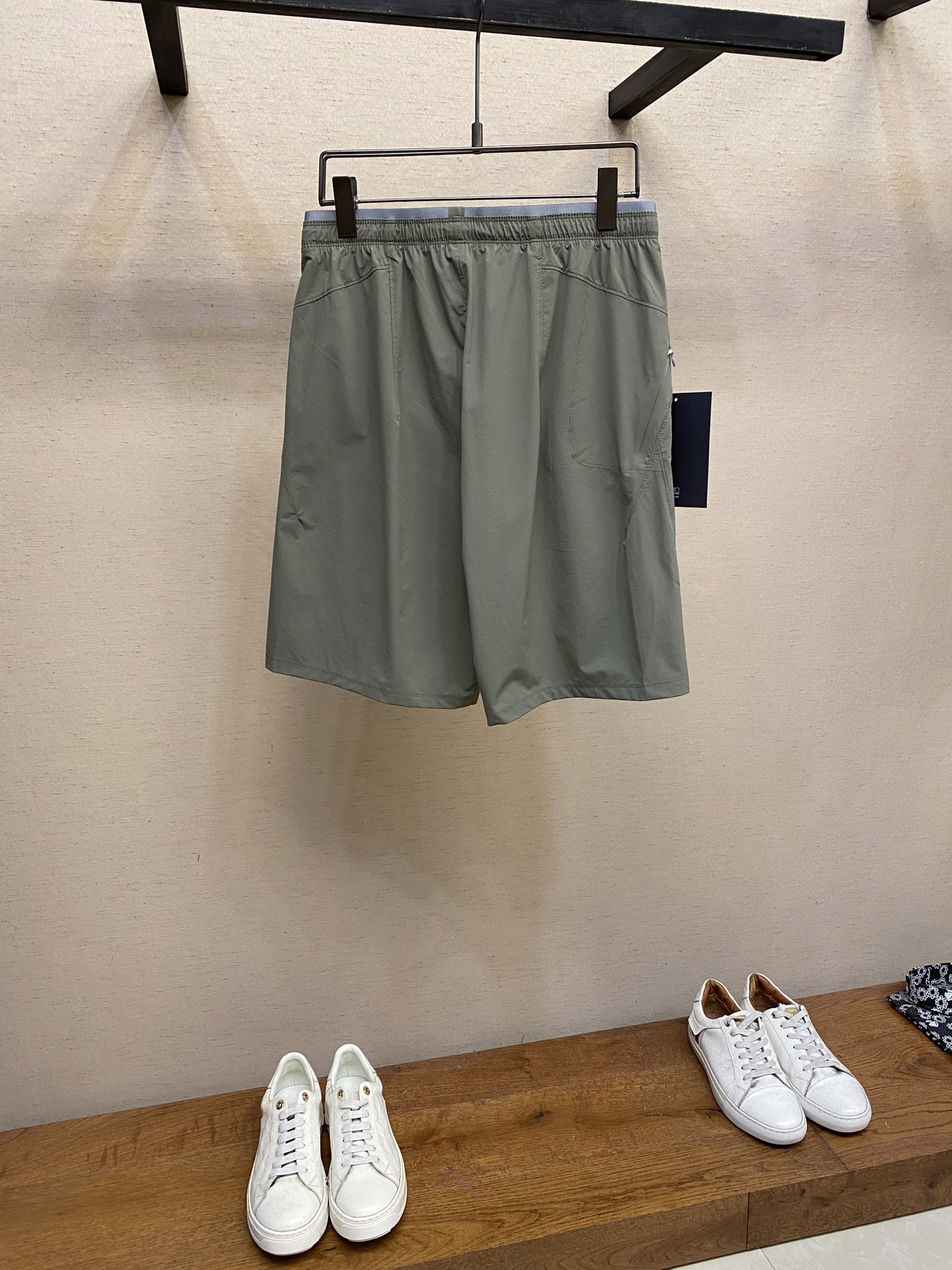 Arcteryx Apparel: Jogging Shorts, Sandals, Slumber Shorts, Incendo Jacket, Sizing Guide - 图片 2