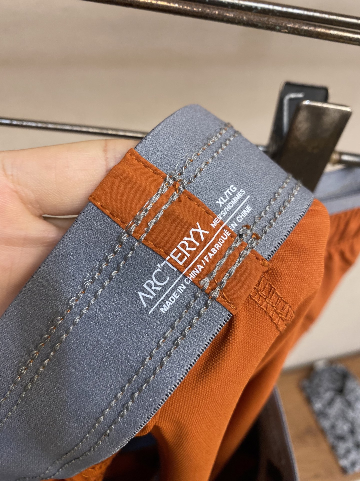 Arcteryx Apparel: Jogging Shorts, Sandals, Slumber Shorts, Incendo Jacket, Sizing Guide - 图片 4