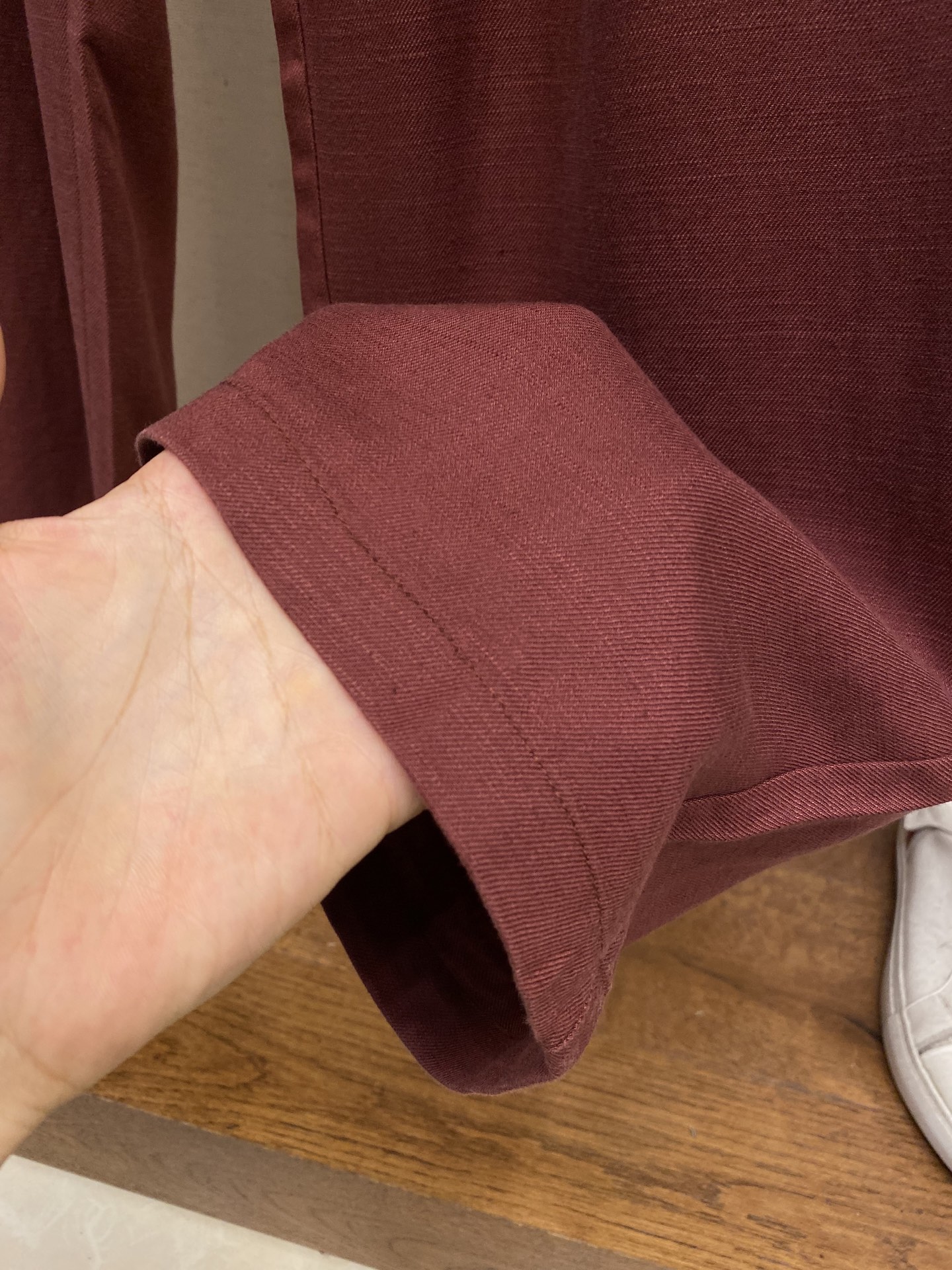 Summer Essential: Gucci Wine-Sack Breathable Pants for Stylish Comfort - 图片 8