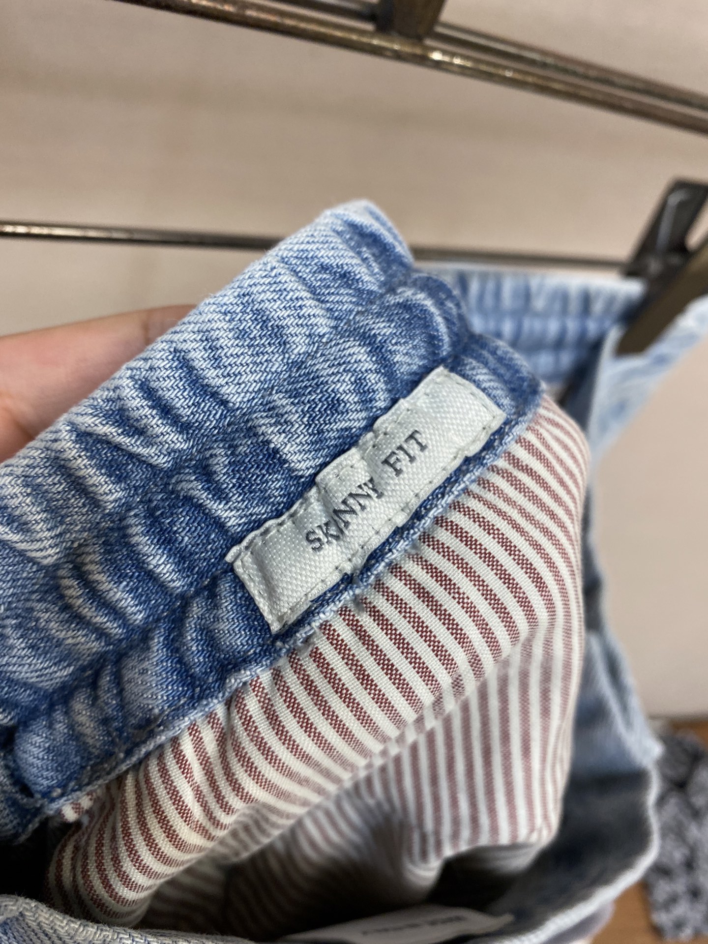 P672 B.C. Platinum Linen Wool Jeans: Luxurious Comfort with Timeless Style - 图片 3