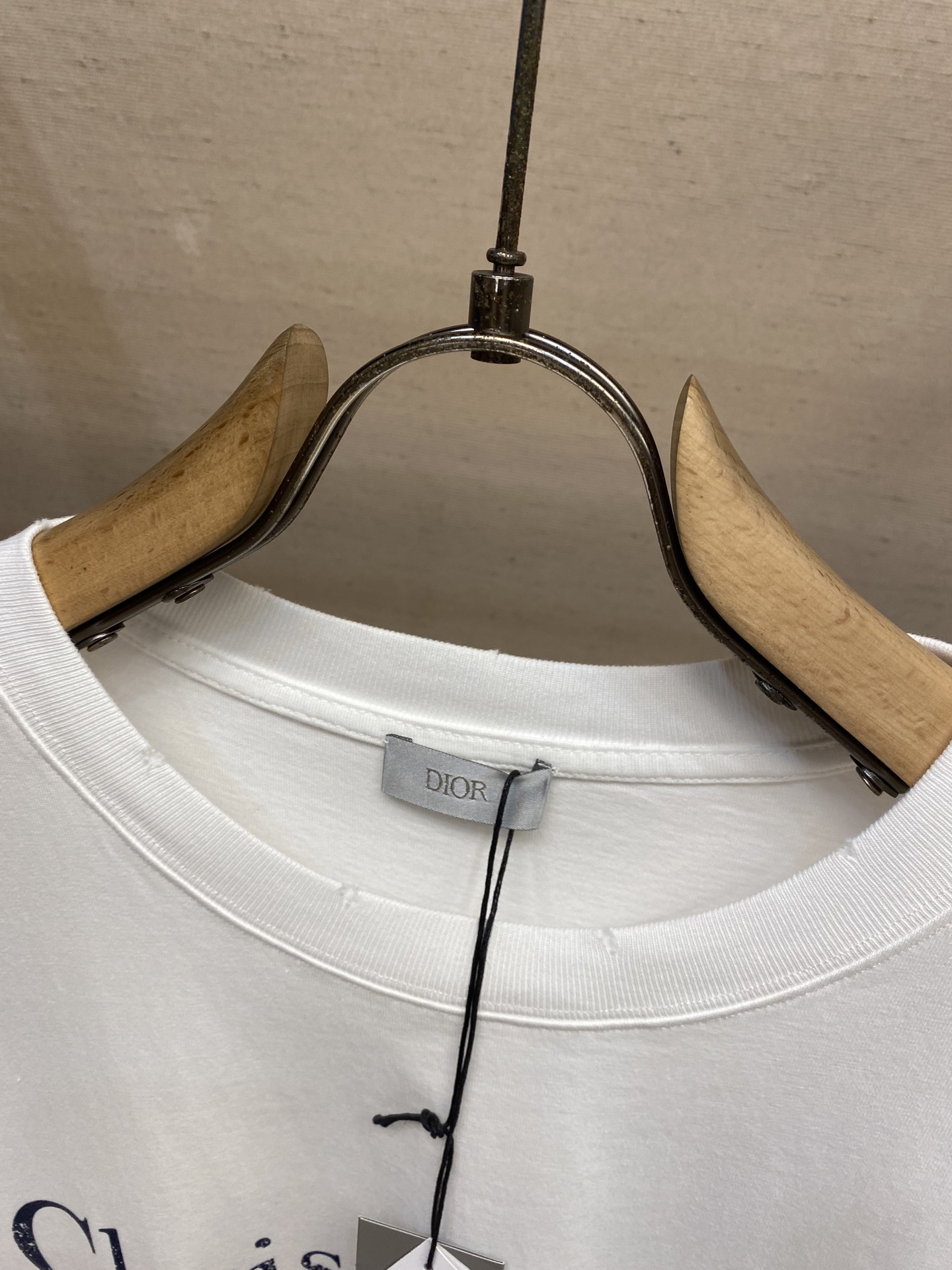 🌟🌟Dior，*FW 这款 Christian Dio* Couture T 恤是二零二五秋季男装系列新