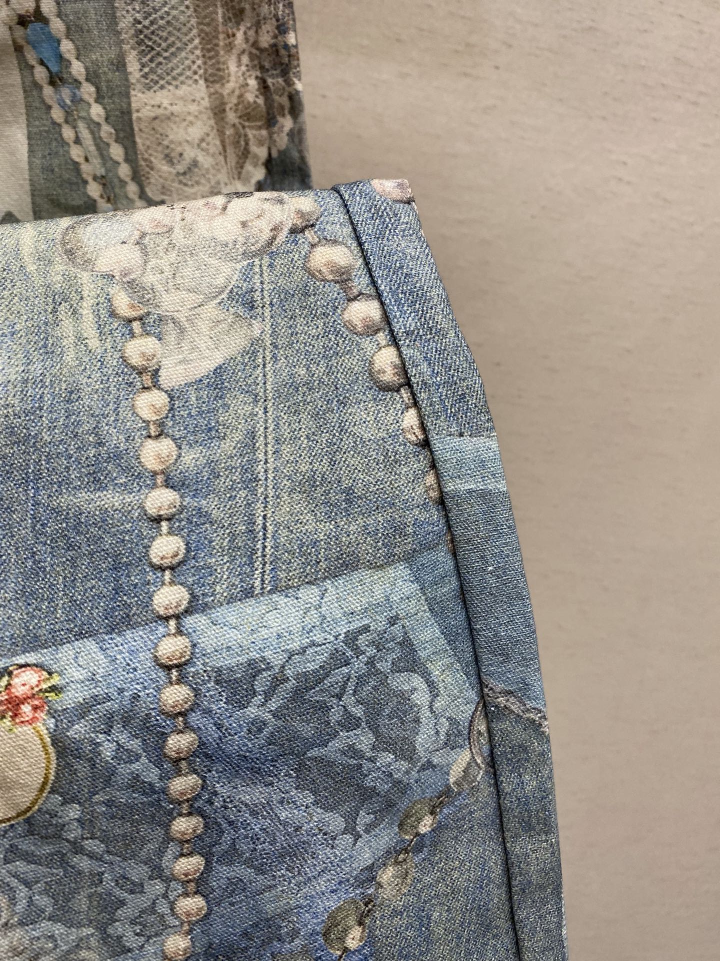 Acne Studios 1981-3D Printing Retro Jeans: Old Cowboys’ Art Rebirth in Fashion - 图片 6
