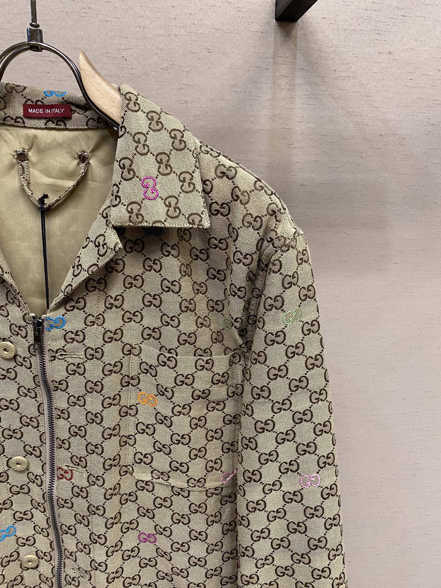 2025 Gucci Autumn Morning GG Canvas Jacket in Camel and Dark Brown - 图片 4