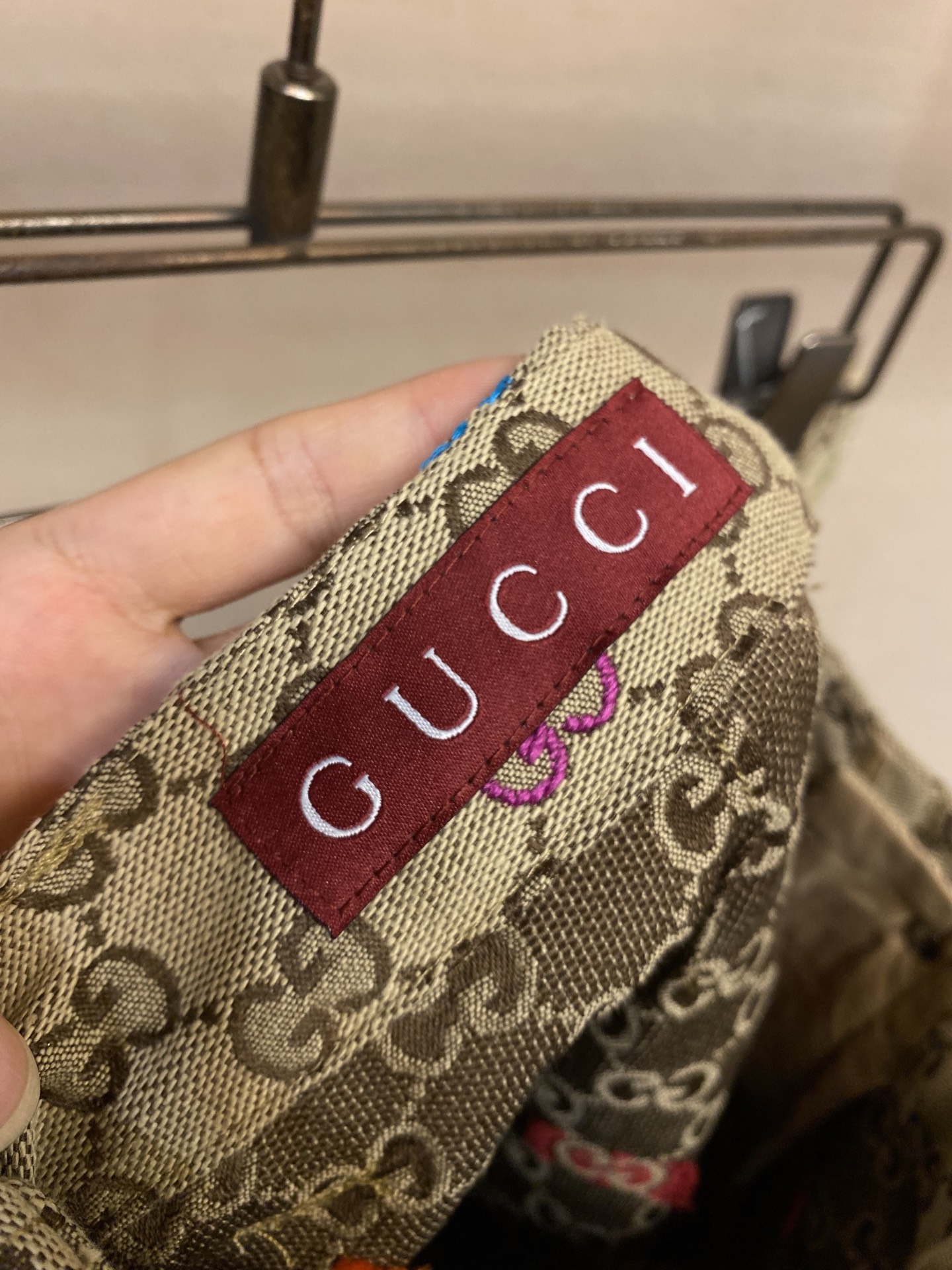 Gucci Camel and Dark Brown GG Canvas Shorts with GG Tweaks, Size S-XL - 图片 3