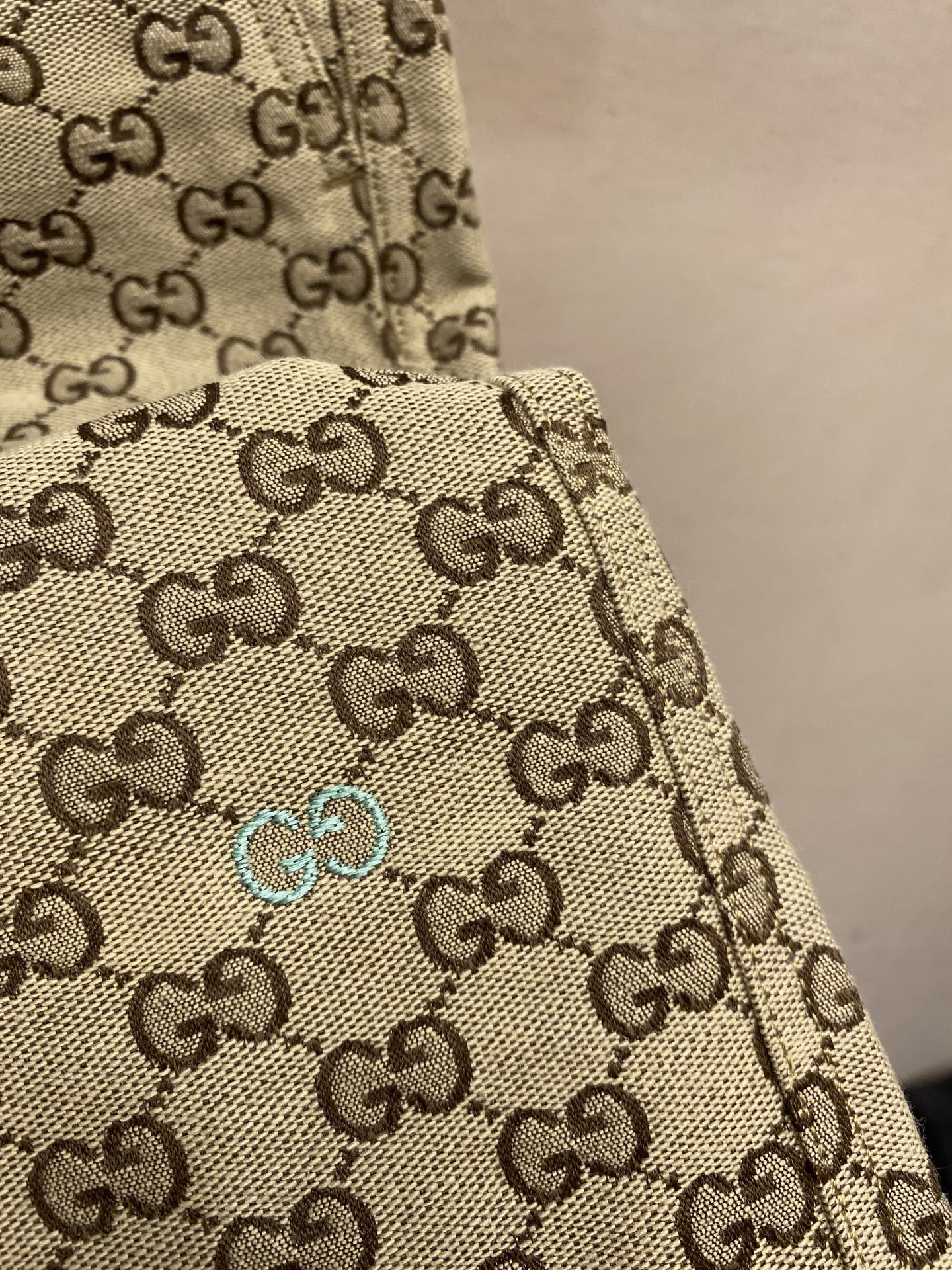 Gucci Camel and Dark Brown GG Canvas Shorts with GG Tweaks, Size S-XL - 图片 7