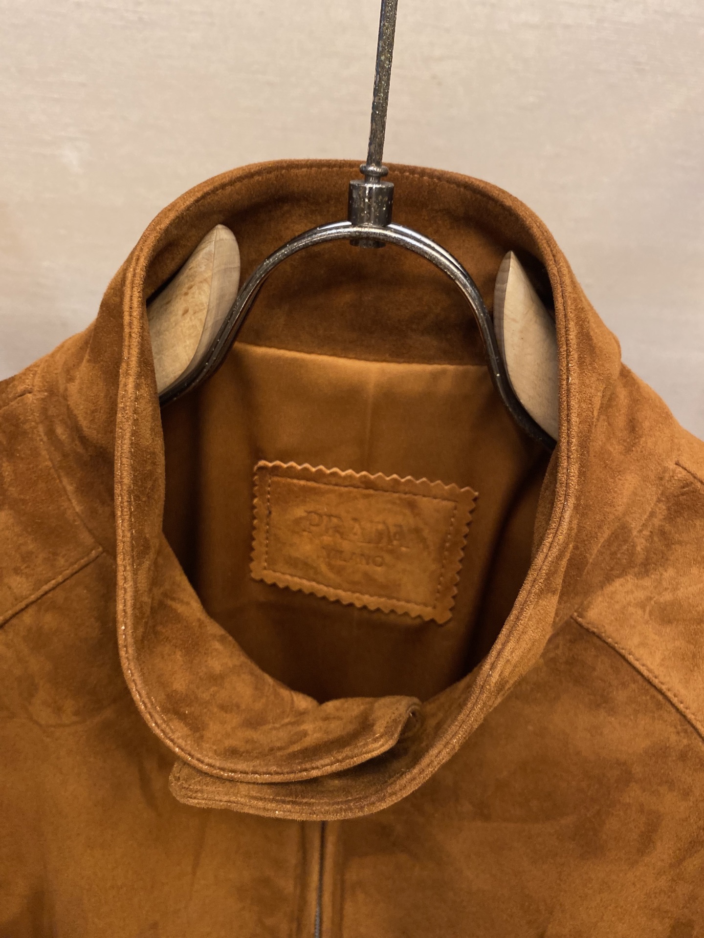 Prada Retro Twirl Jacket with Amber Horn Buttons, Size 48-56 - 图片 4