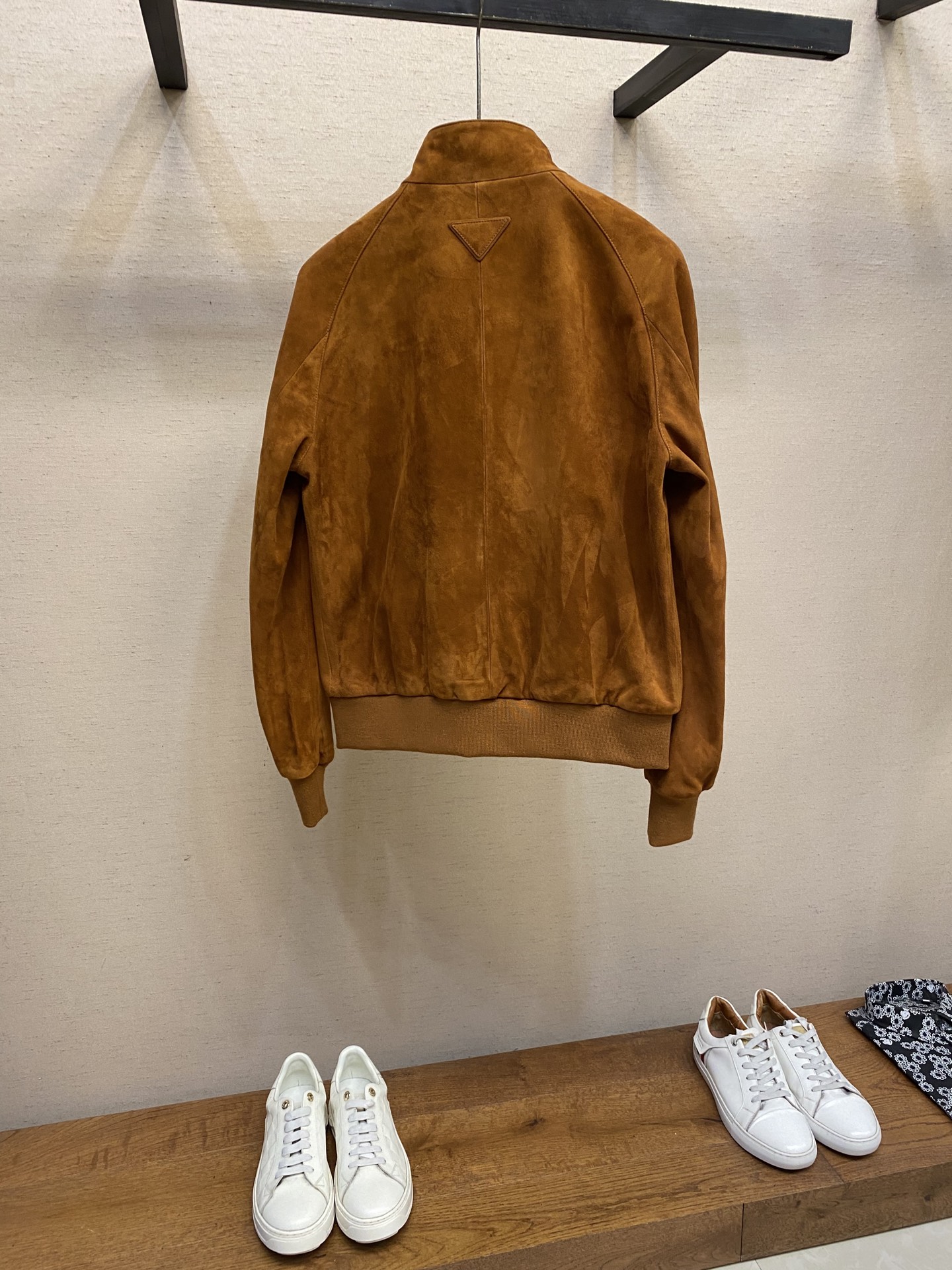 Prada Retro Twirl Jacket with Amber Horn Buttons, Size 48-56 - 图片 2