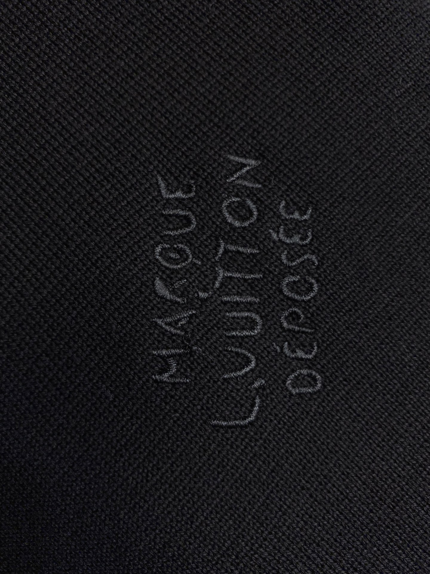 “College Knitting Jacket with Wool Swabs and Hand-Embroidery | Product Details and Sizing Guide” - 图片 5