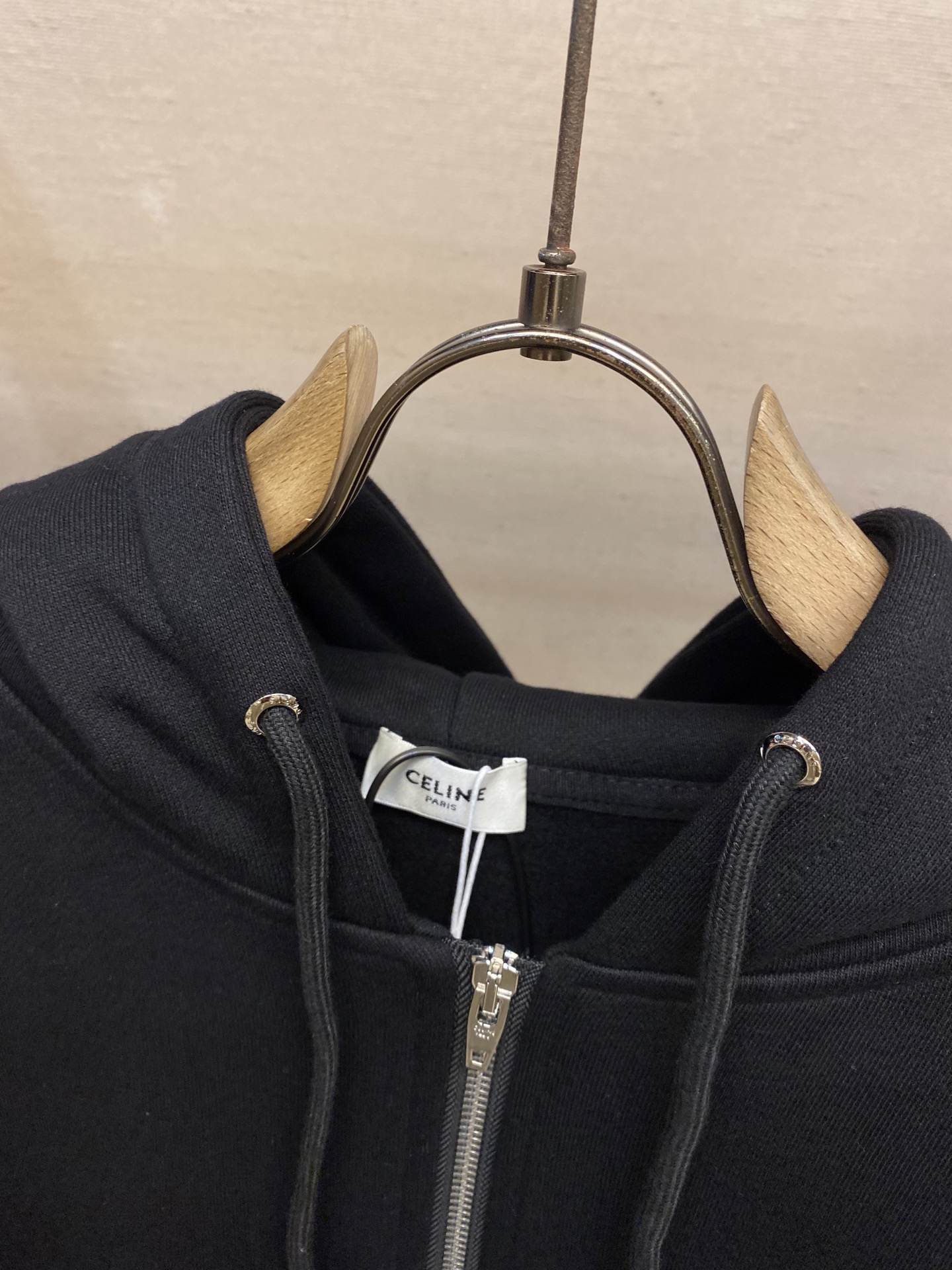 Luxury Celine Embroidered Hoodie Zipper Jacket with Premium Materials and Detailed Embroidery – Product Details and Features - 图片 3