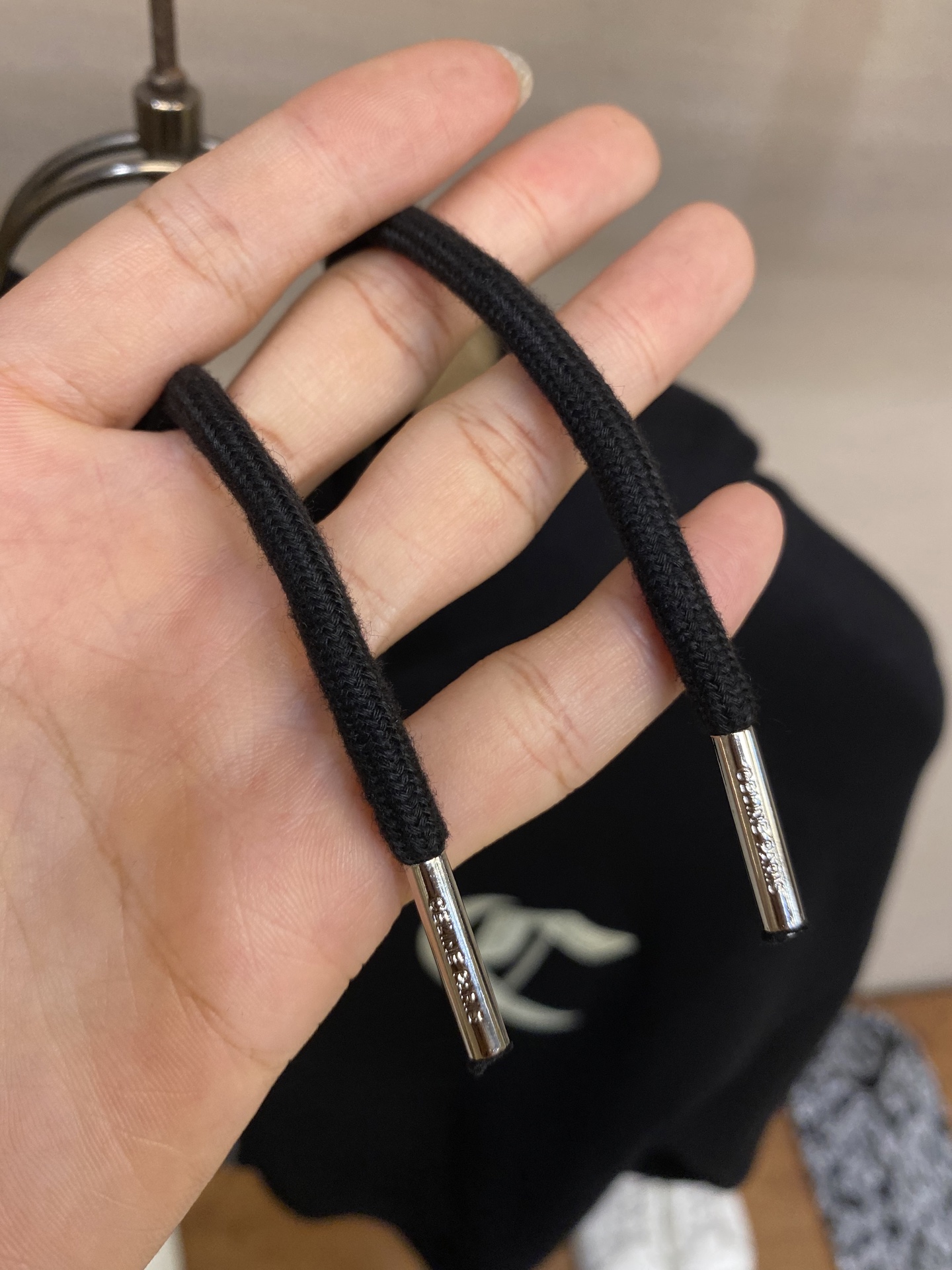 Luxury Celine Embroidered Hoodie Zipper Jacket with Premium Materials and Detailed Embroidery – Product Details and Features - 图片 6