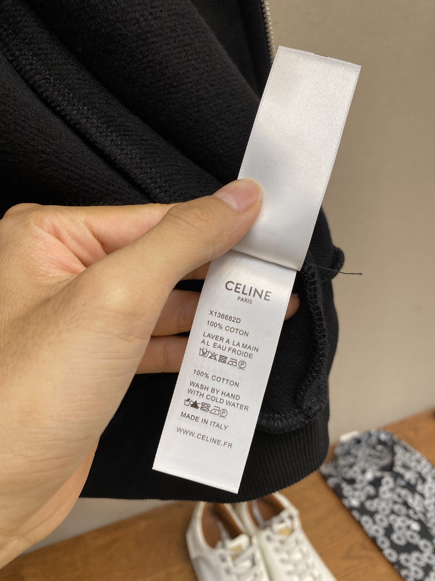 Luxury Celine Embroidered Hoodie Zipper Jacket with Premium Materials and Detailed Embroidery – Product Details and Features - 图片 8