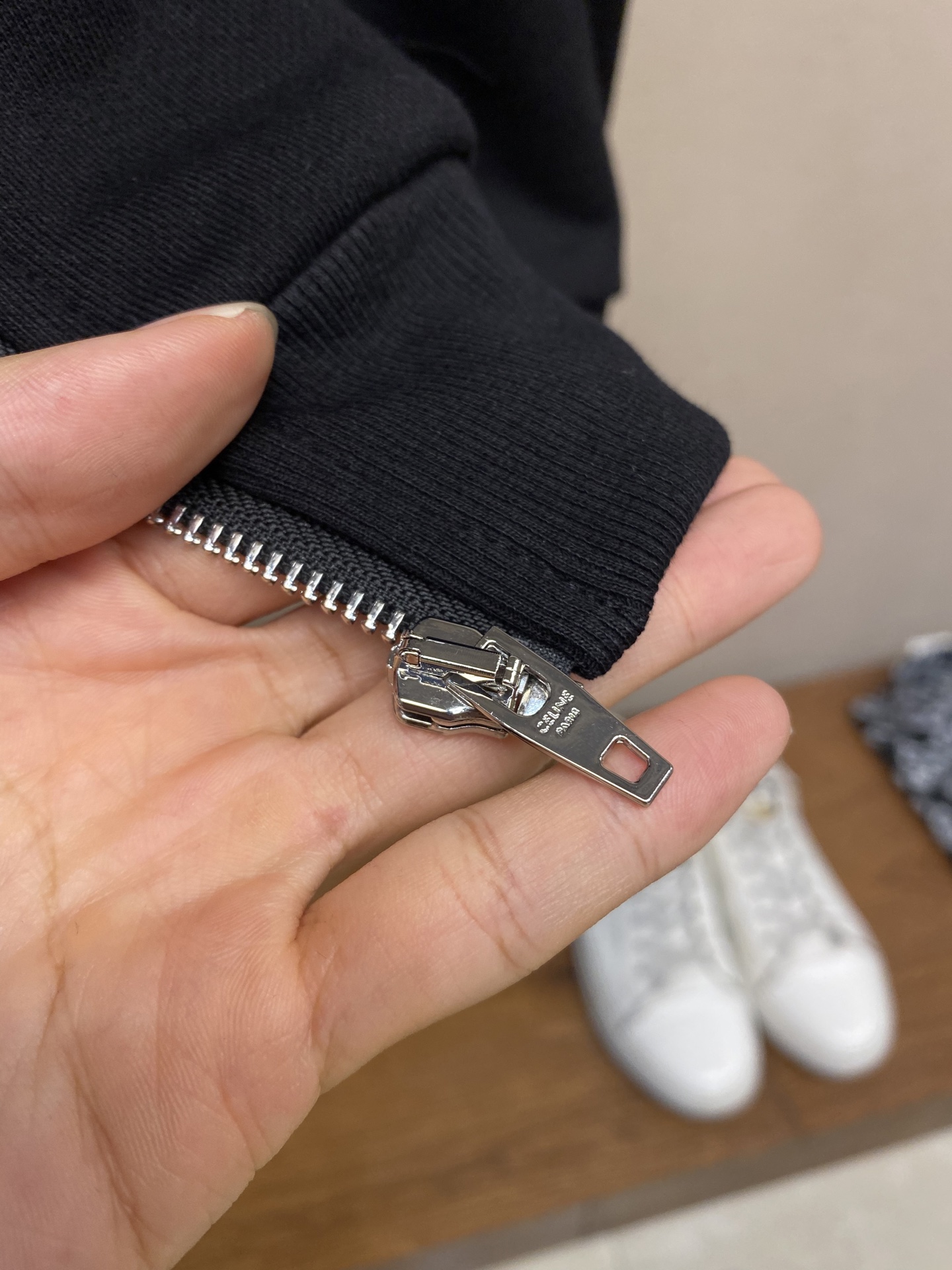 Luxury Celine Embroidered Hoodie Zipper Jacket with Premium Materials and Detailed Embroidery – Product Details and Features - 图片 7