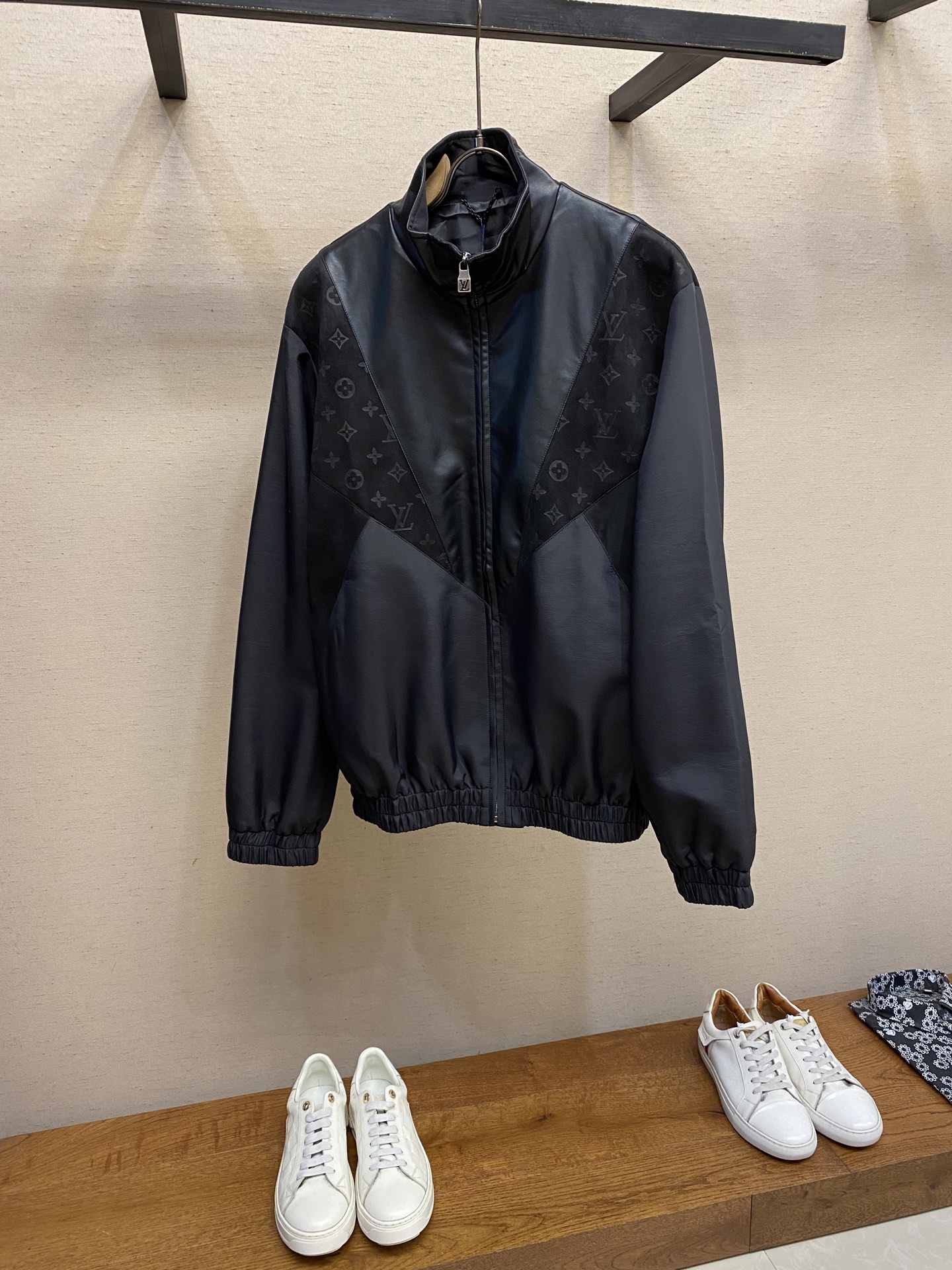 “Premium Jersey Jacket with Unique Design and High-Quality Materials, Size S-XL” - 图片 1