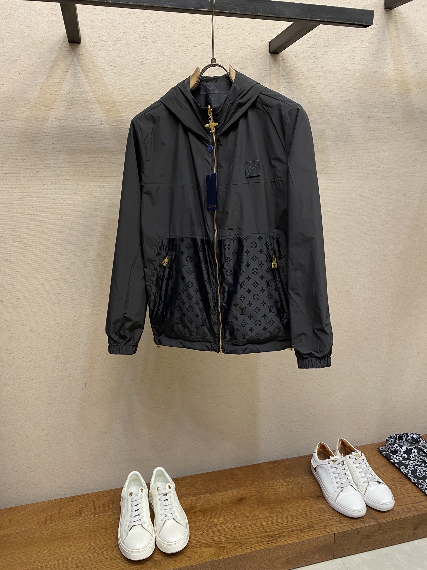 “2025 Male Recreational Designer Double-Sided Jacket: Fashionable, Custom-Made, Luxurious Zip Design” - 图片 2