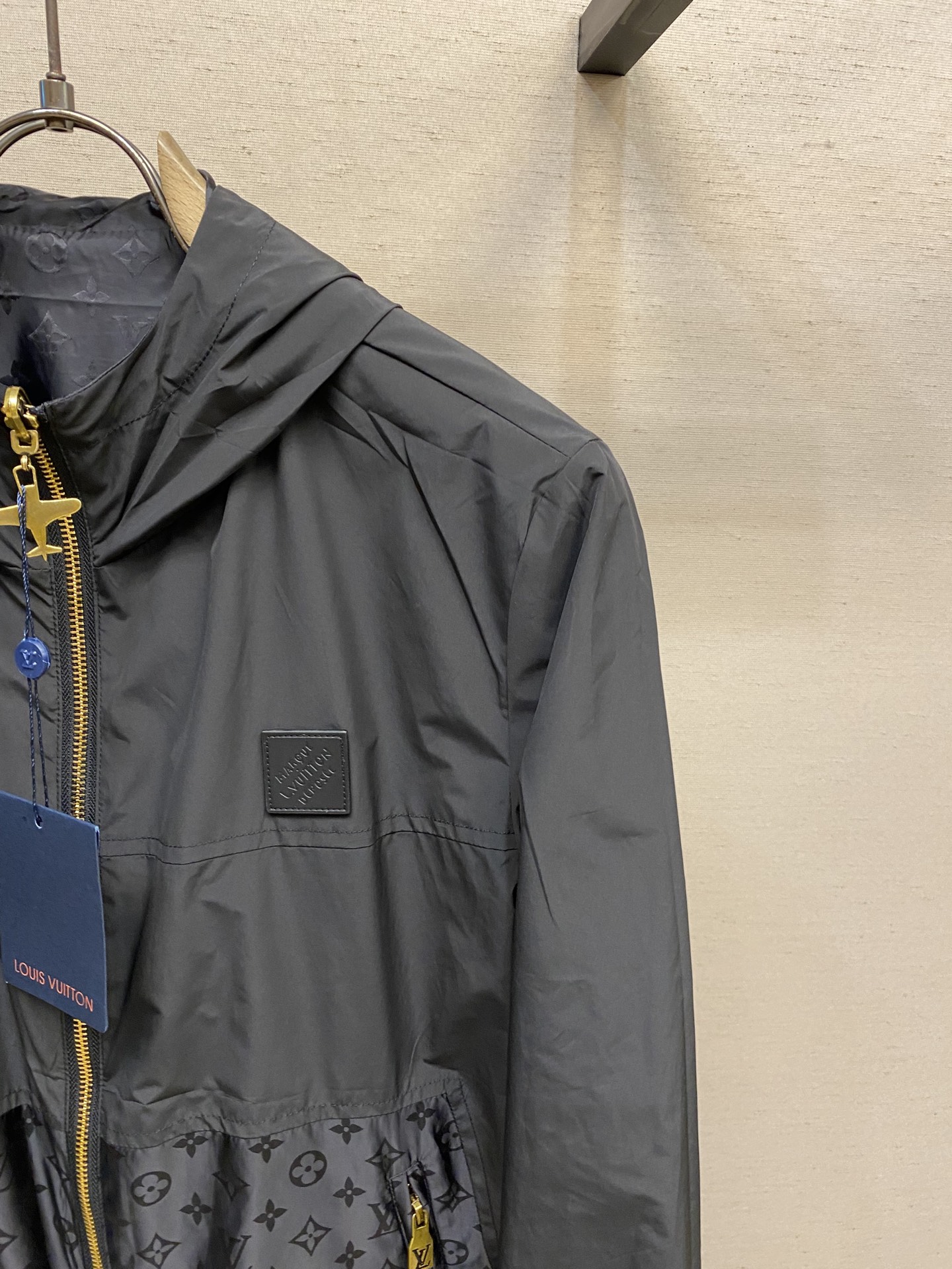 “2025 Male Recreational Designer Double-Sided Jacket: Fashionable, Custom-Made, Luxurious Zip Design” - 图片 5