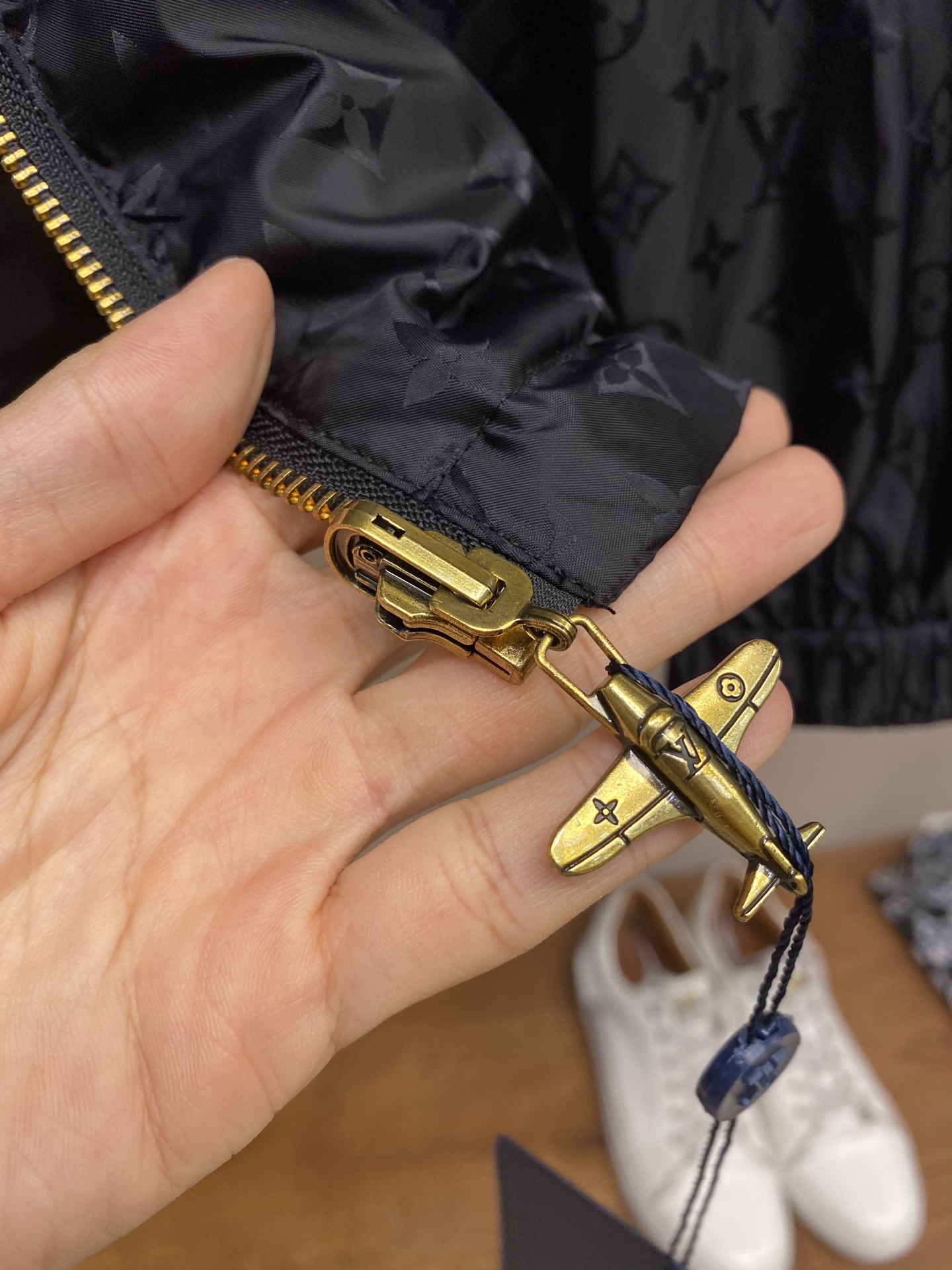 “2025 Male Recreational Designer Double-Sided Jacket: Fashionable, Custom-Made, Luxurious Zip Design” - 图片 8