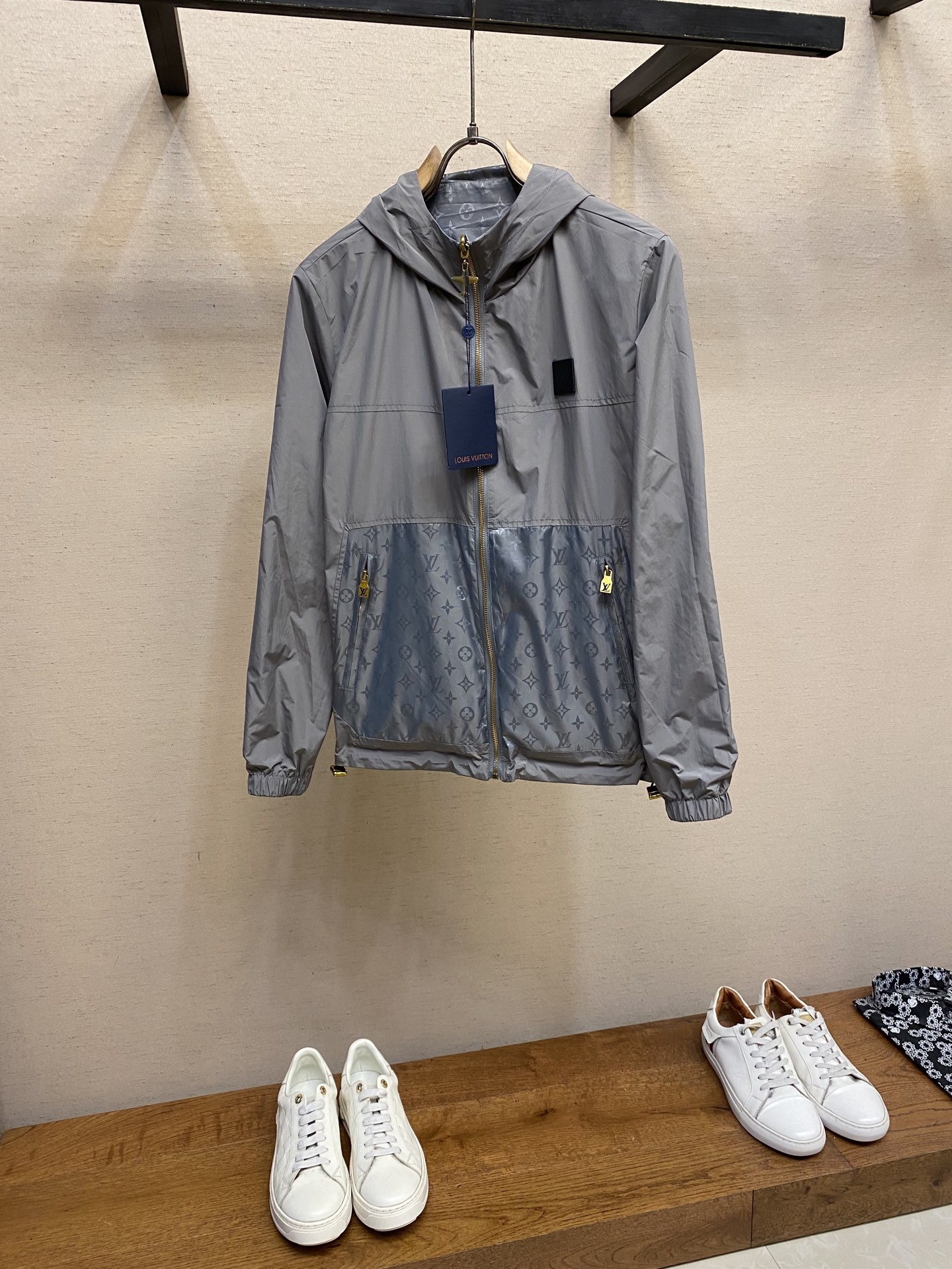 “2025 Male Recreational Designer Double-Sided Jacket: Stylish and Comfortable Zip Design for All Ages” - 图片 2