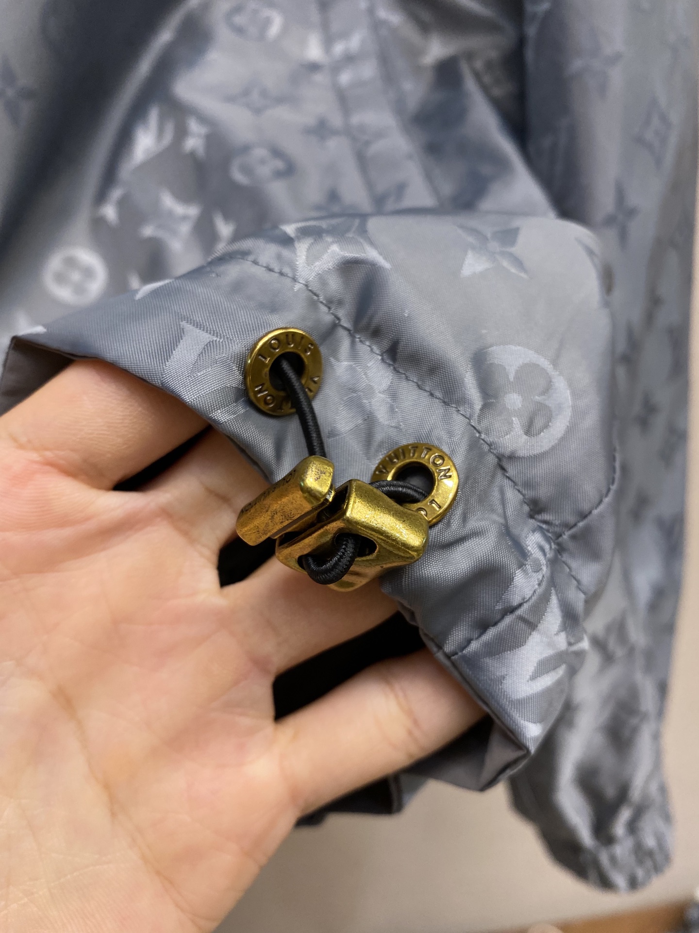 “2025 Male Recreational Designer Double-Sided Jacket: Stylish and Comfortable Zip Design for All Ages” - 图片 9