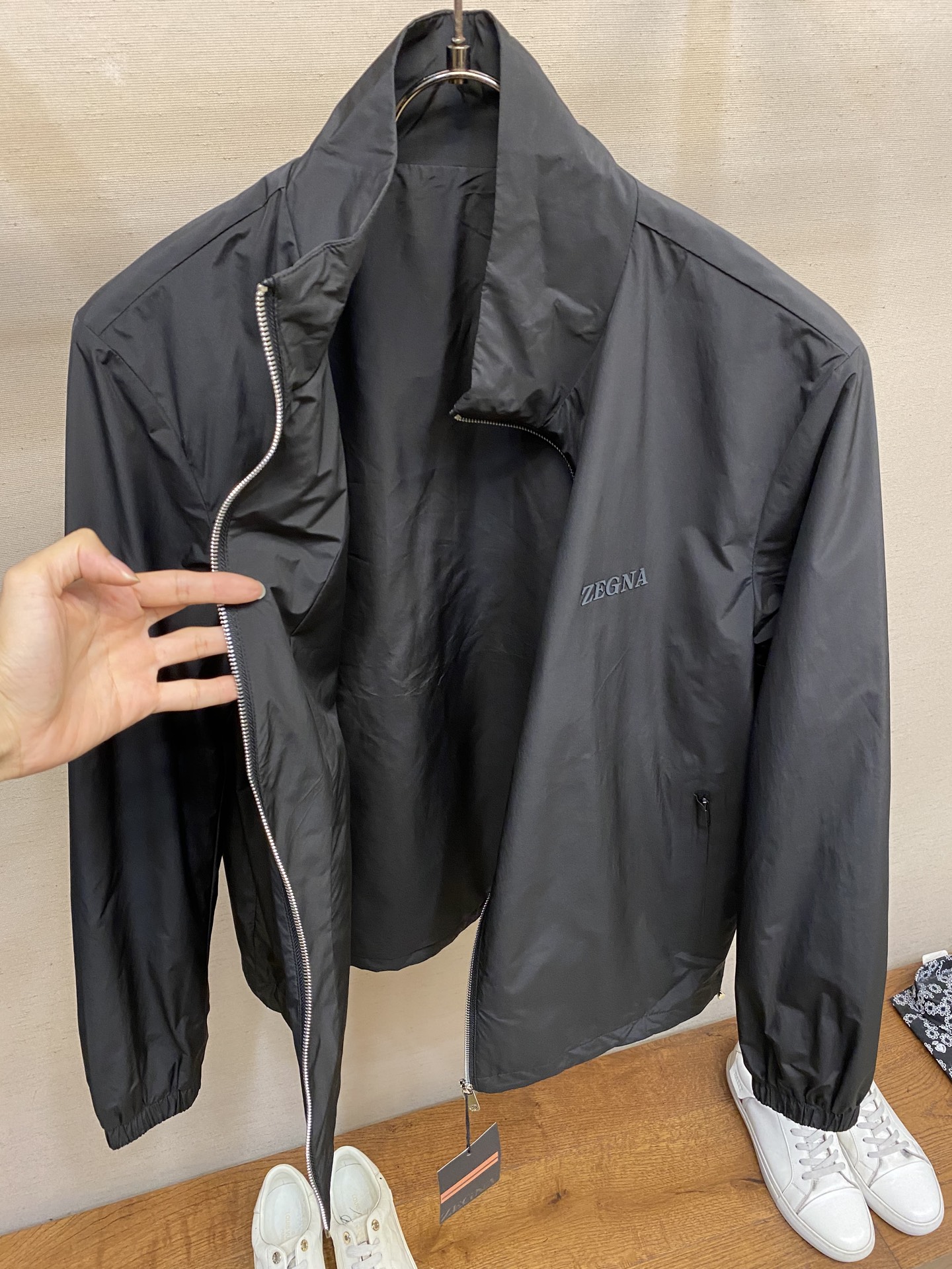 Title: P864 Zzegna Men’s Recreational Tailor Jacket 2025 Summary: Stylish leisure jacket with popular zip design, custom-made fabric, and versatile sizing for various age - 图片 9