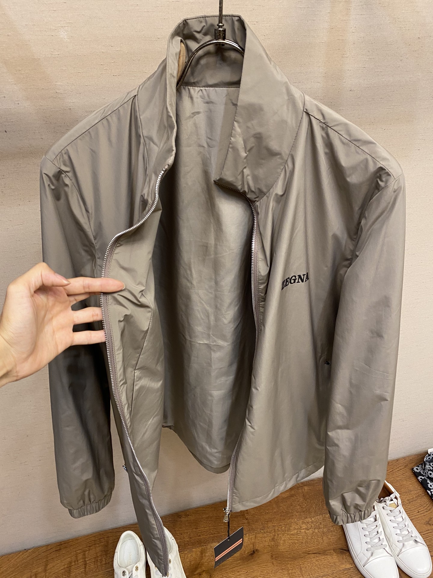 Title: P864 Zzegna Recreational Tailor Jacket 2025 Summary: Stylish, energetic leisure jacket with popular zip design, custom-made luxury fabric, suitable for various age groups - 图片 9