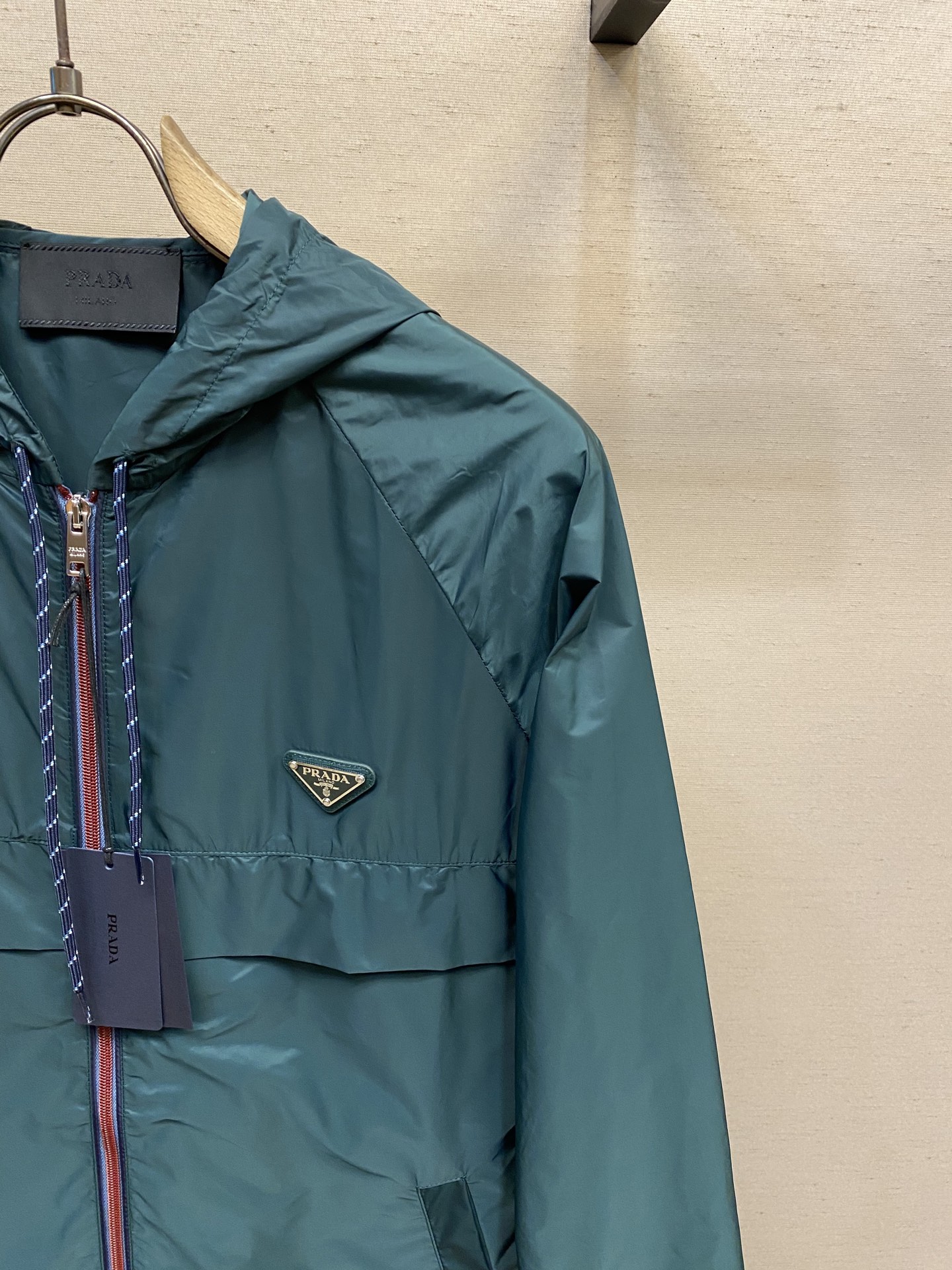 “Regenerative Nylon Jacket: Fabric Selection, Sewing Process, and Sizing Guide” - 图片 4