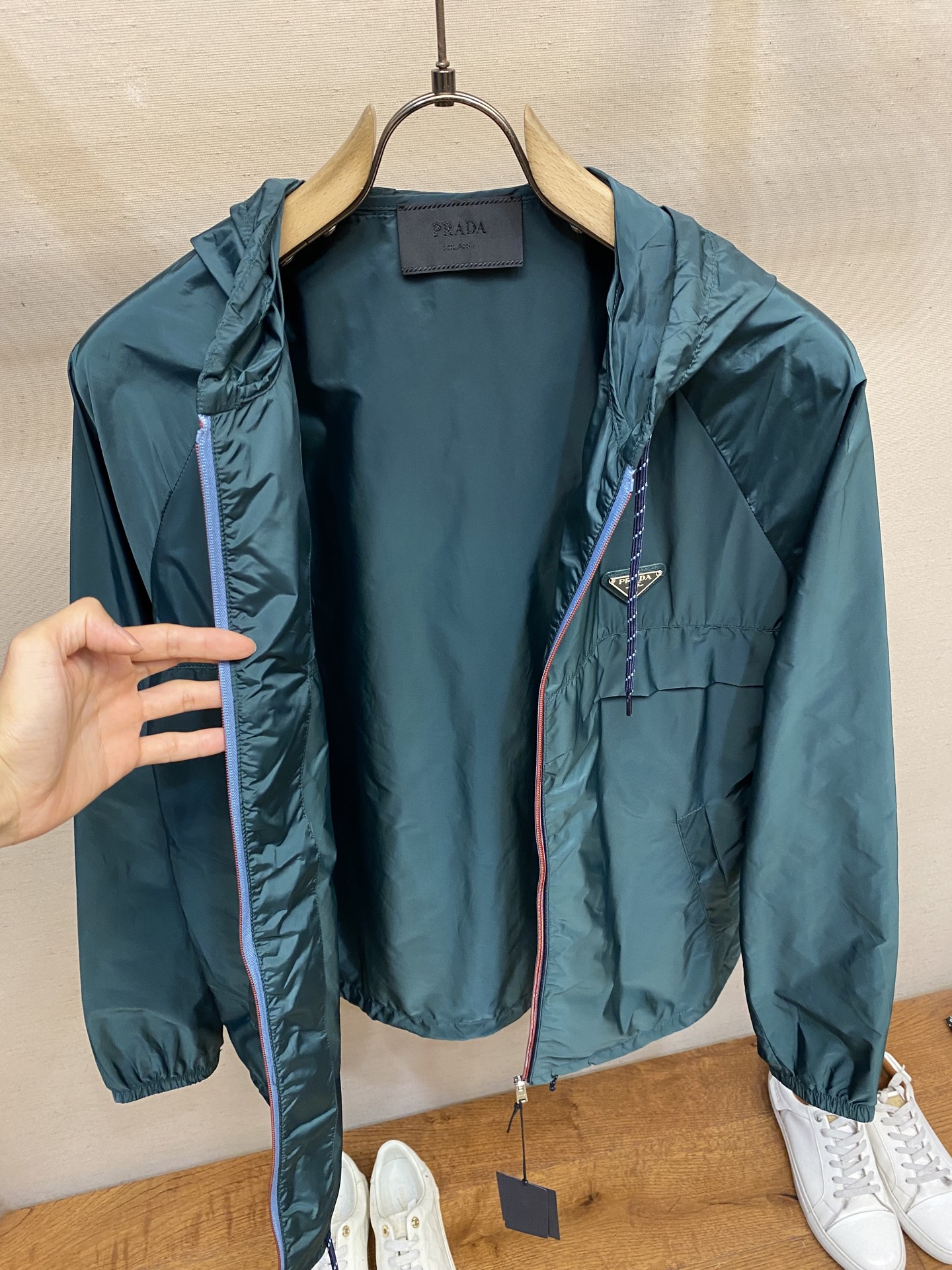 “Regenerative Nylon Jacket: Fabric Selection, Sewing Process, and Sizing Guide” - 图片 9