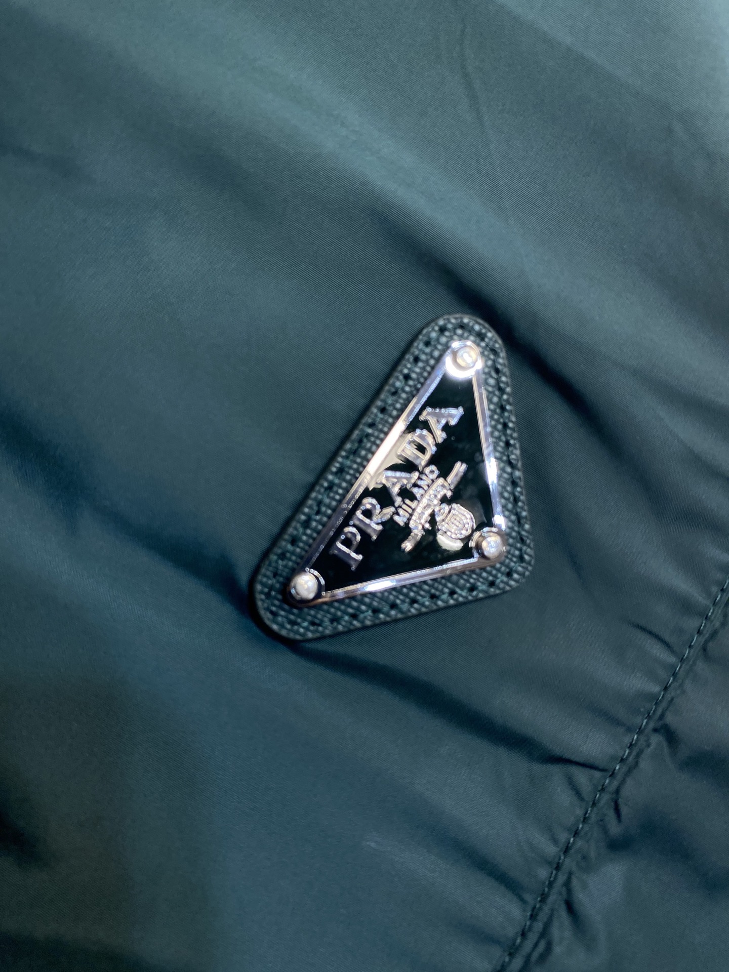 “Regenerative Nylon Jacket: Fabric Selection, Sewing Process, and Sizing Guide” - 图片 5