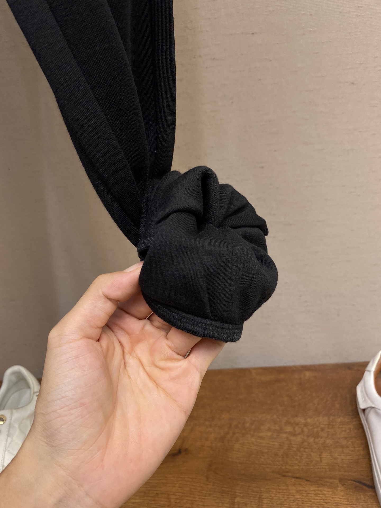 Prada Men’s Leisure Pants: Fashionable and Comfortable for Outdoor Activities - 图片 7