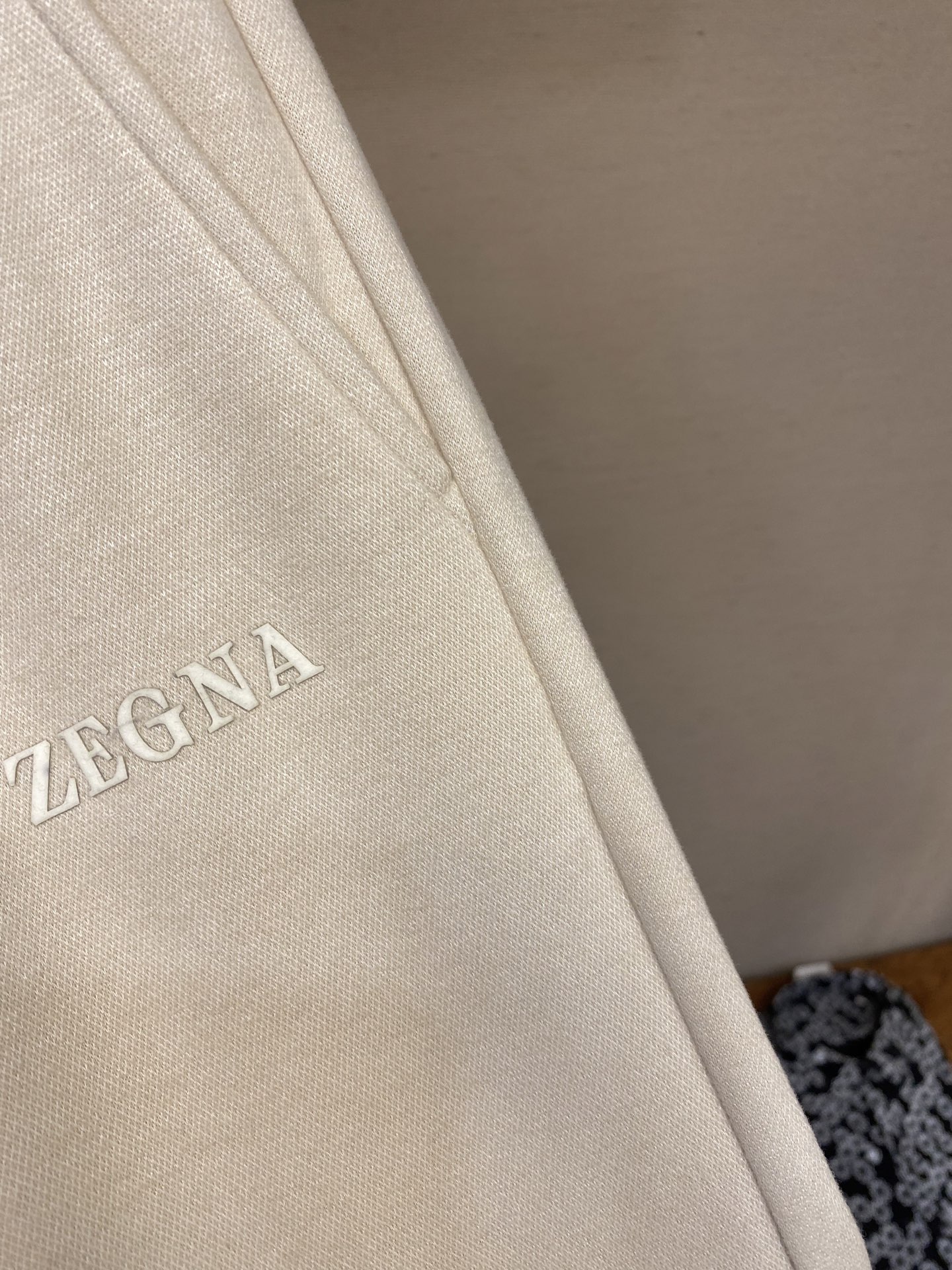 “Zzegna Men’s Leisure Pants: Stylish, Comfortable, and Ideal for Sports and Outdoor Activities” - 图片 7