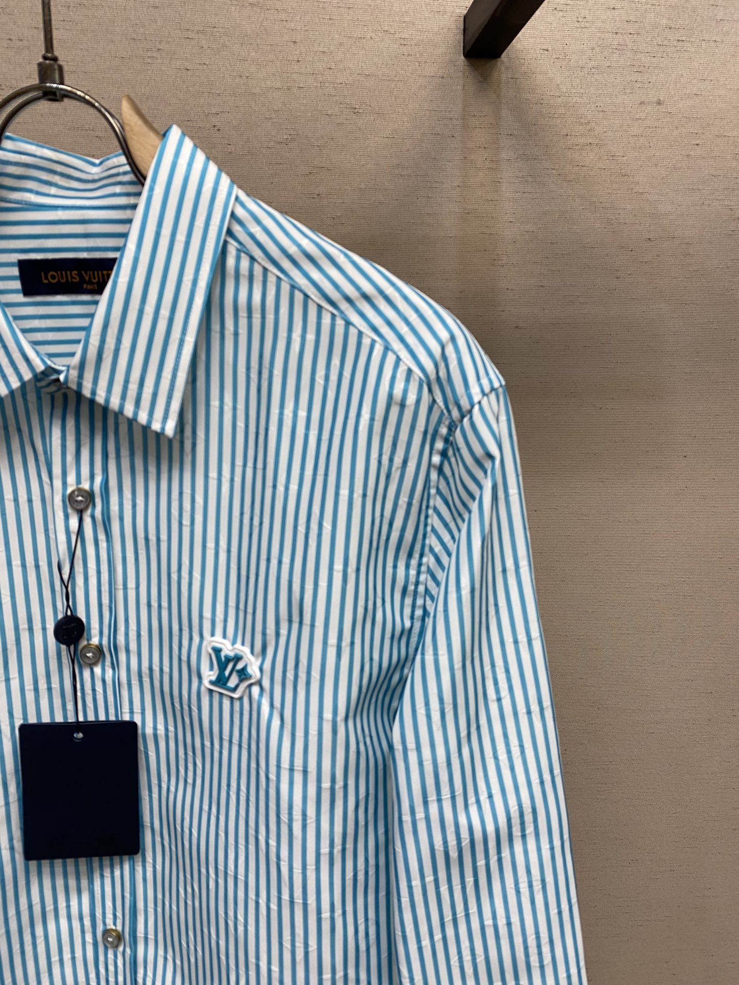 Customized Suture Shirt with 13400 Texture Fabric and Template Embroidery | Size S-XL Options - 图片 4