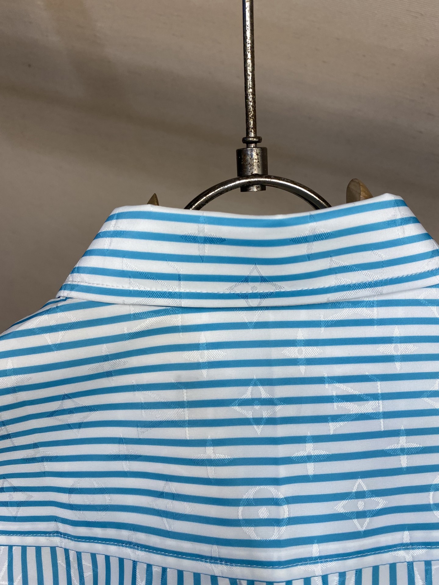 Customized Suture Shirt with 13400 Texture Fabric and Template Embroidery | Size S-XL Options - 图片 9