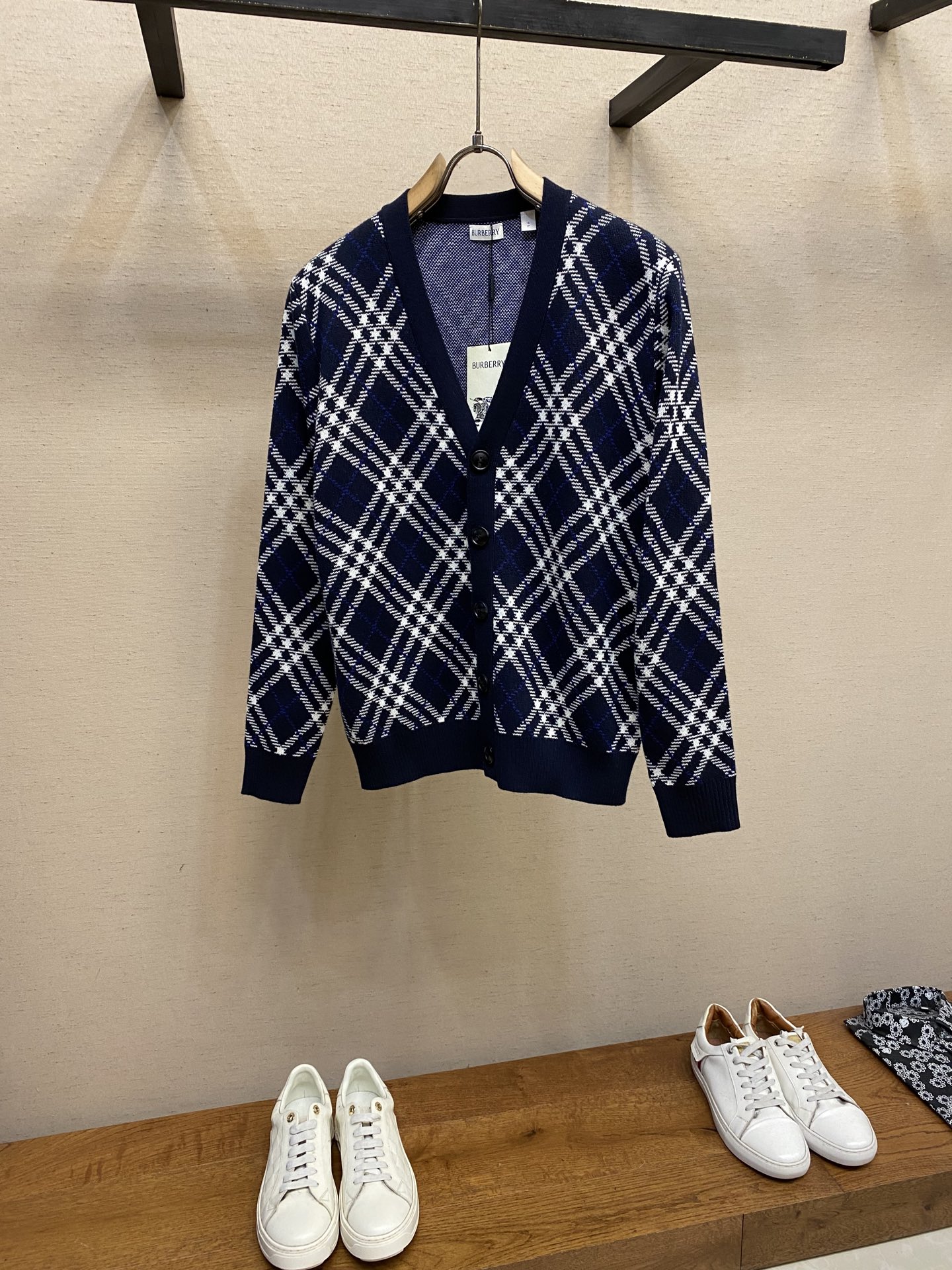 Burberry Cardigan en Laine Mélangée à Carreaux Tissés Jacquard