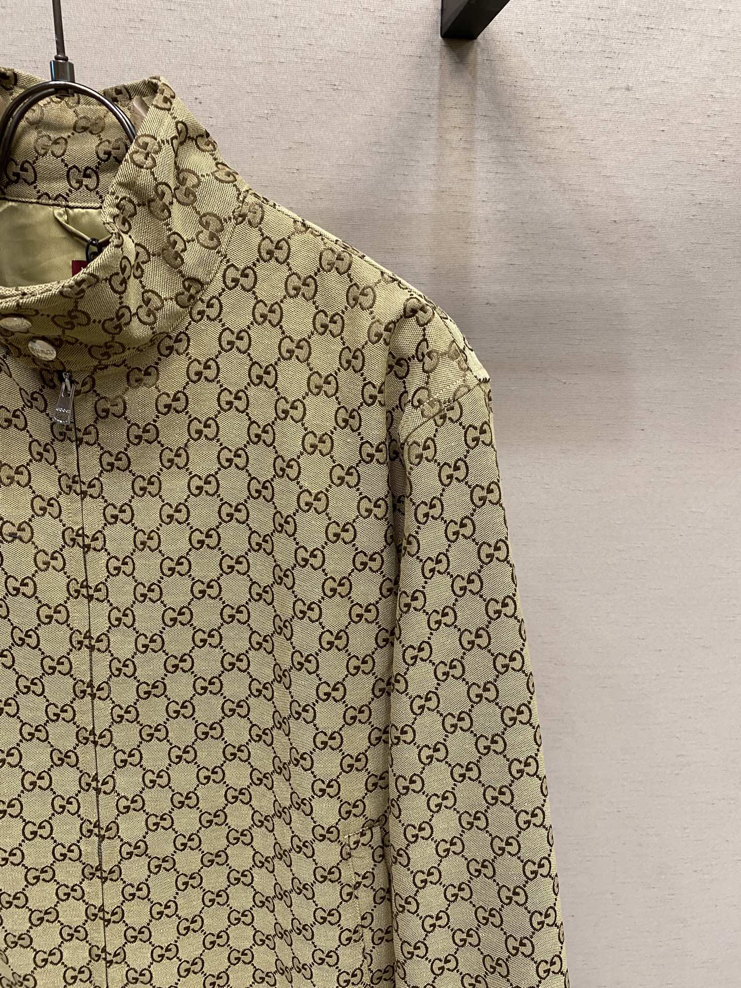 🌟🌟Gucci、GUCC 24ss新款单品出自Gucc Lido系列，设计灵感源自意大利海岸的夏日风情和