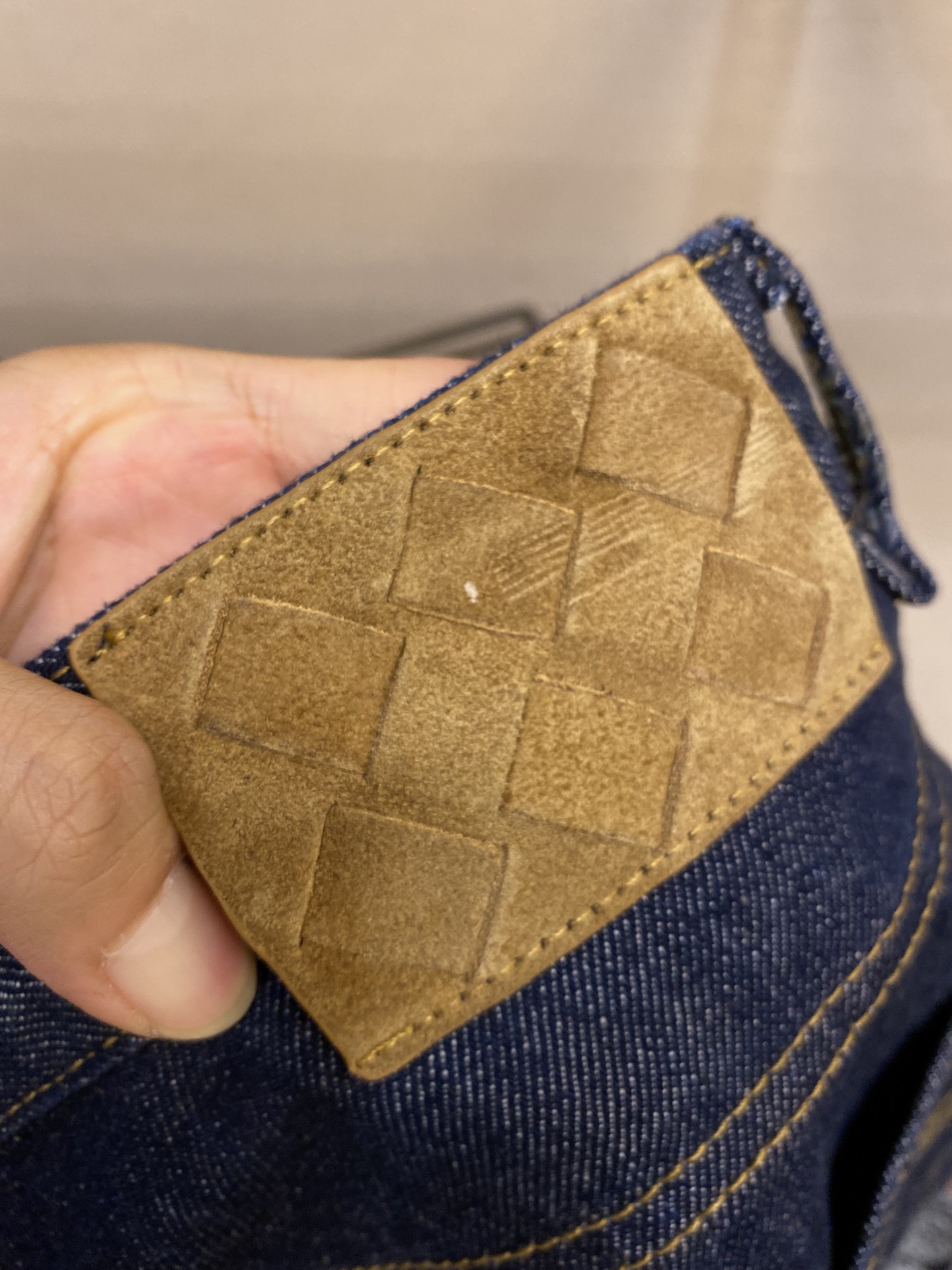 🌟🌟BV，男士休闲裤👍 最新款上身版型无敌正！
绝对可以闭眼收的一款
此款裤子非常百搭，弹力腰围,日常上