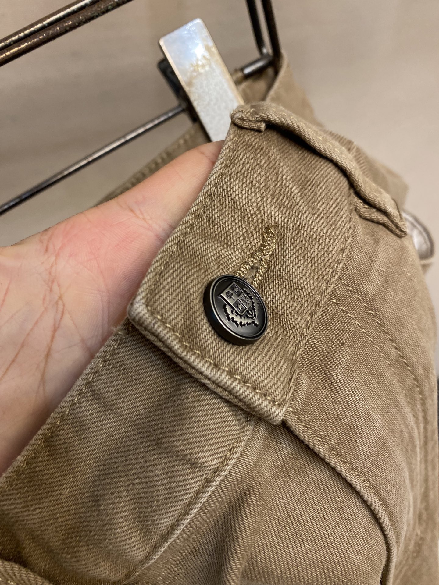 🌟🌟lP🆕，2025ss好穿不挑身材在搭配上没有太多的限制 随意简洁的衬托其他单品，来展现自己的风格姿态